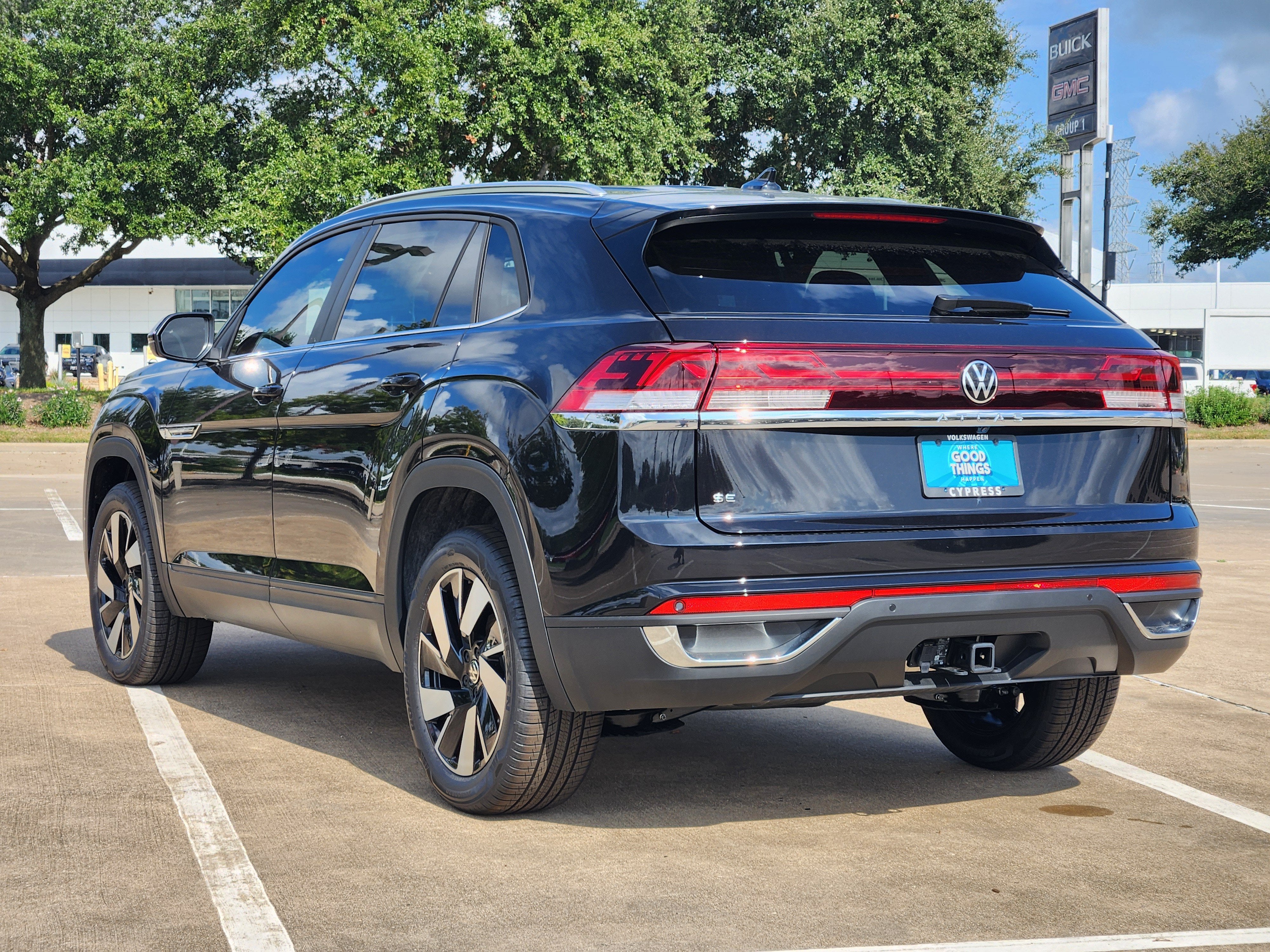 2026 Volkswagen Atlas Cross Sport 2.0T SE w/Technology