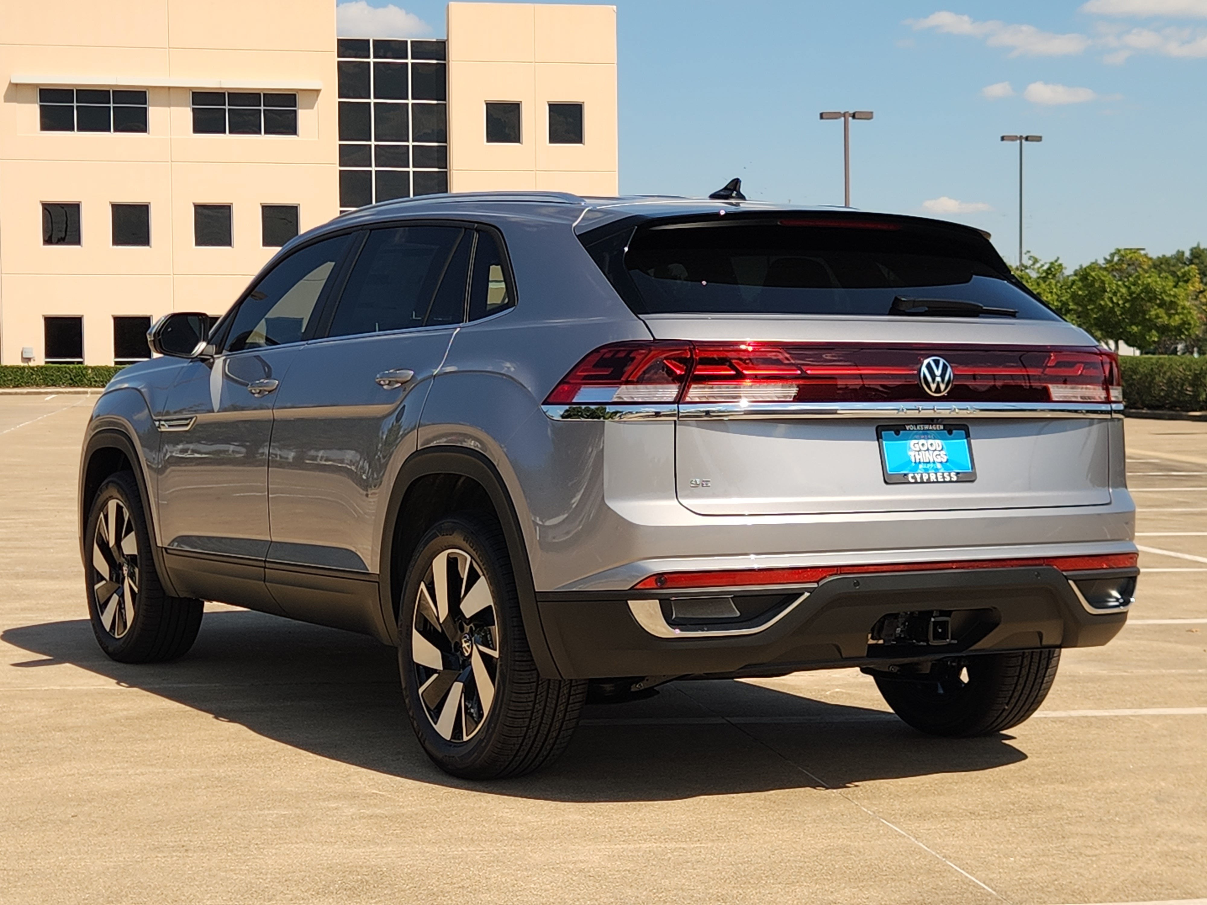 2026 Volkswagen Atlas Cross Sport 2.0T SE w/Technology