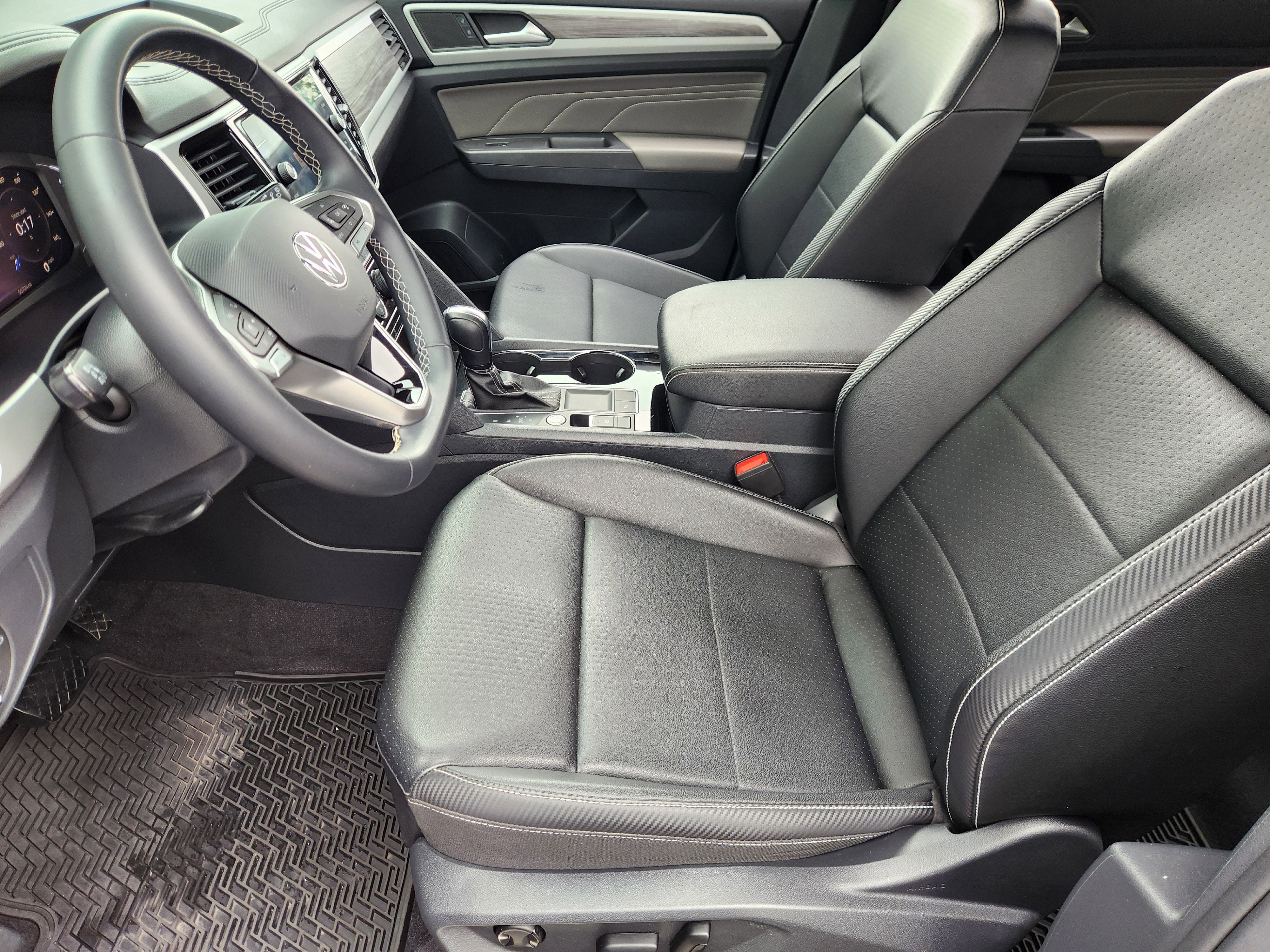 2023 Volkswagen Atlas Cross Sport 2.0T SE w/Technology