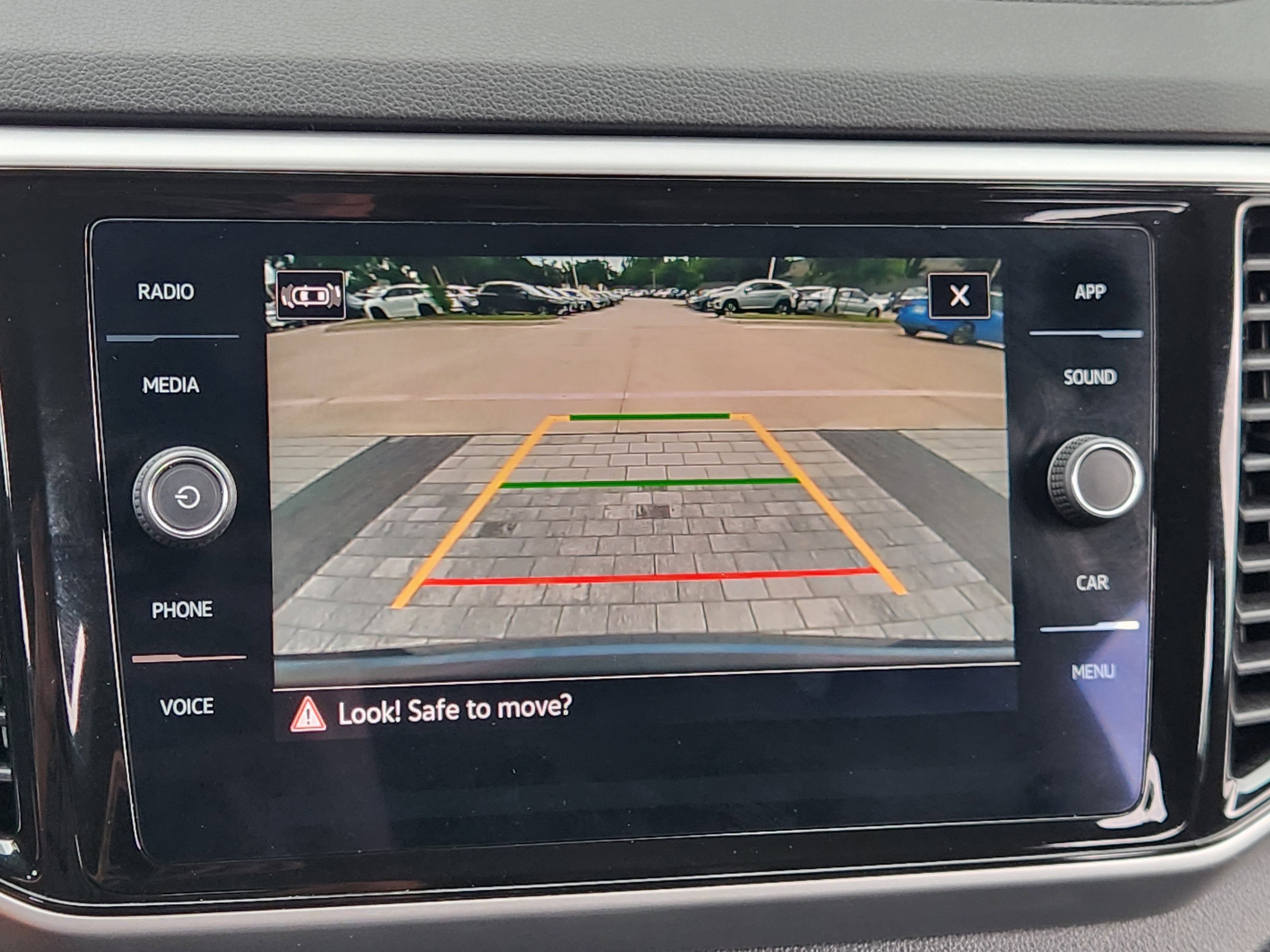 2023 Volkswagen Atlas Cross Sport 2.0T SE w/Technology