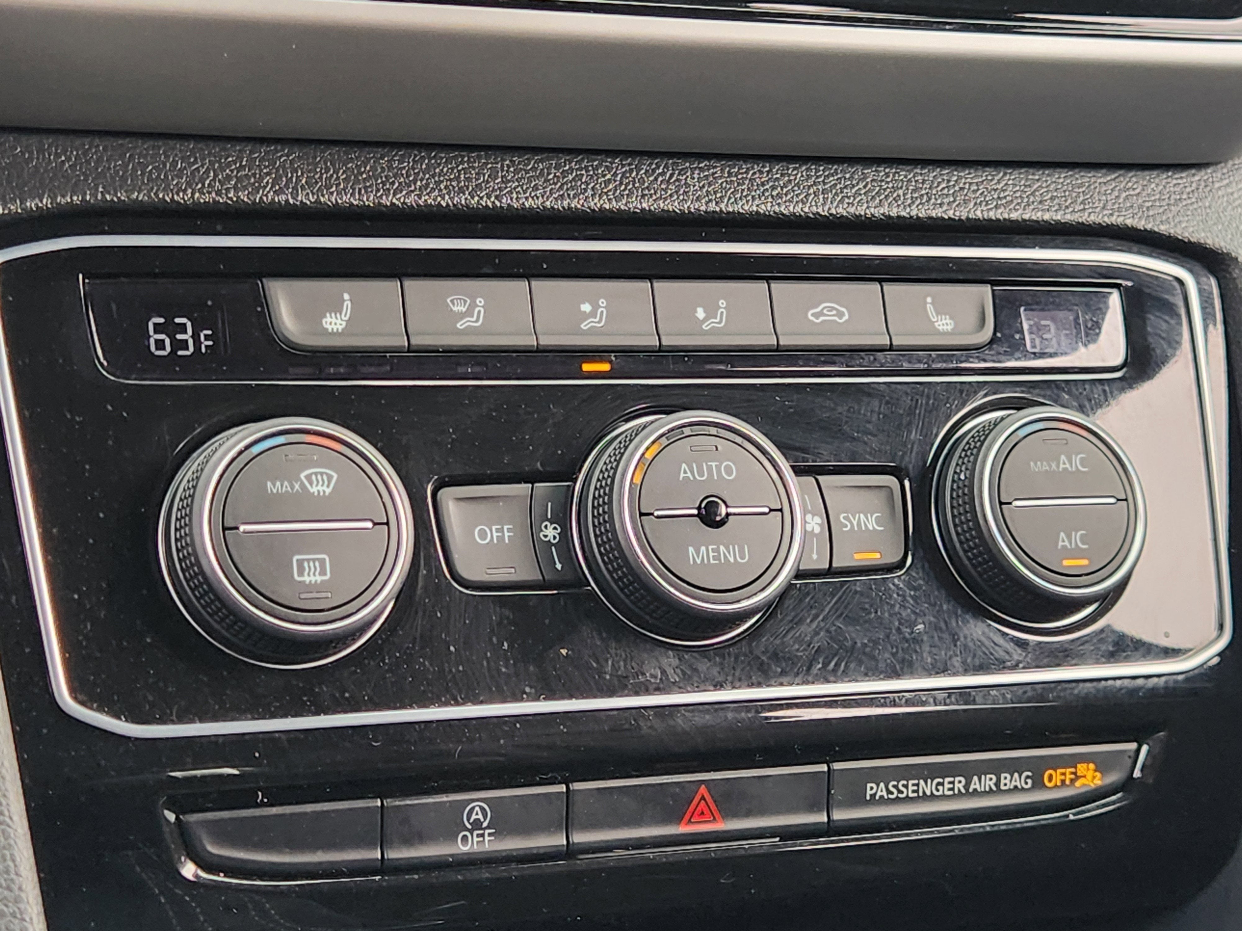 2023 Volkswagen Atlas Cross Sport 2.0T SE w/Technology