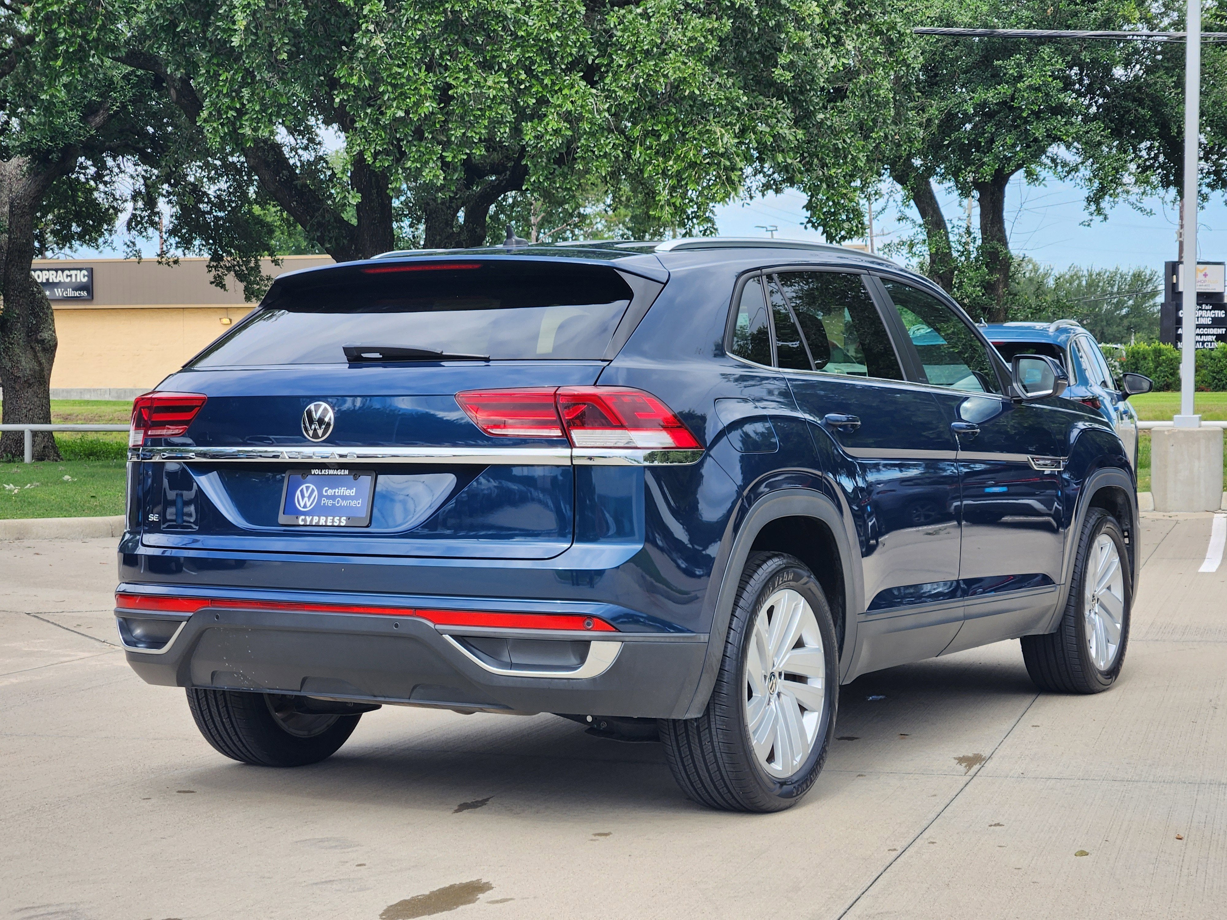 2023 Volkswagen Atlas Cross Sport 2.0T SE w/Technology