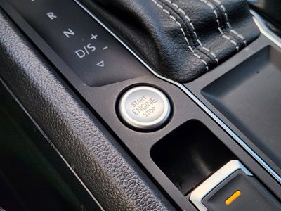 2023 Volkswagen Atlas Cross Sport 2.0T SE w/Technology