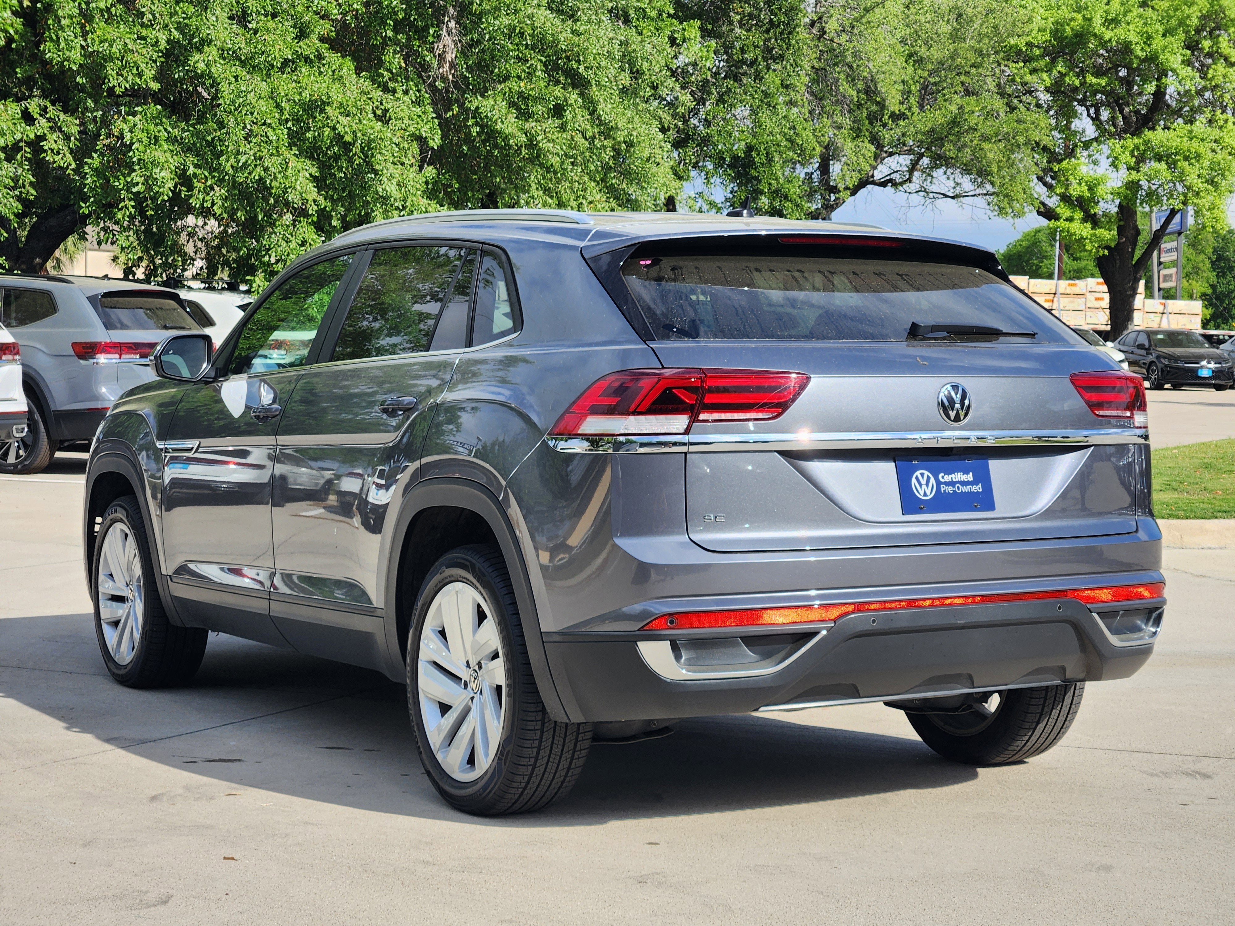 2023 Volkswagen Atlas Cross Sport 2.0T SE w/Technology