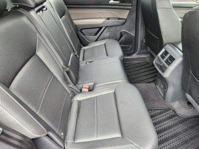 2023 Volkswagen Atlas Cross Sport 2.0T SE w/Technology