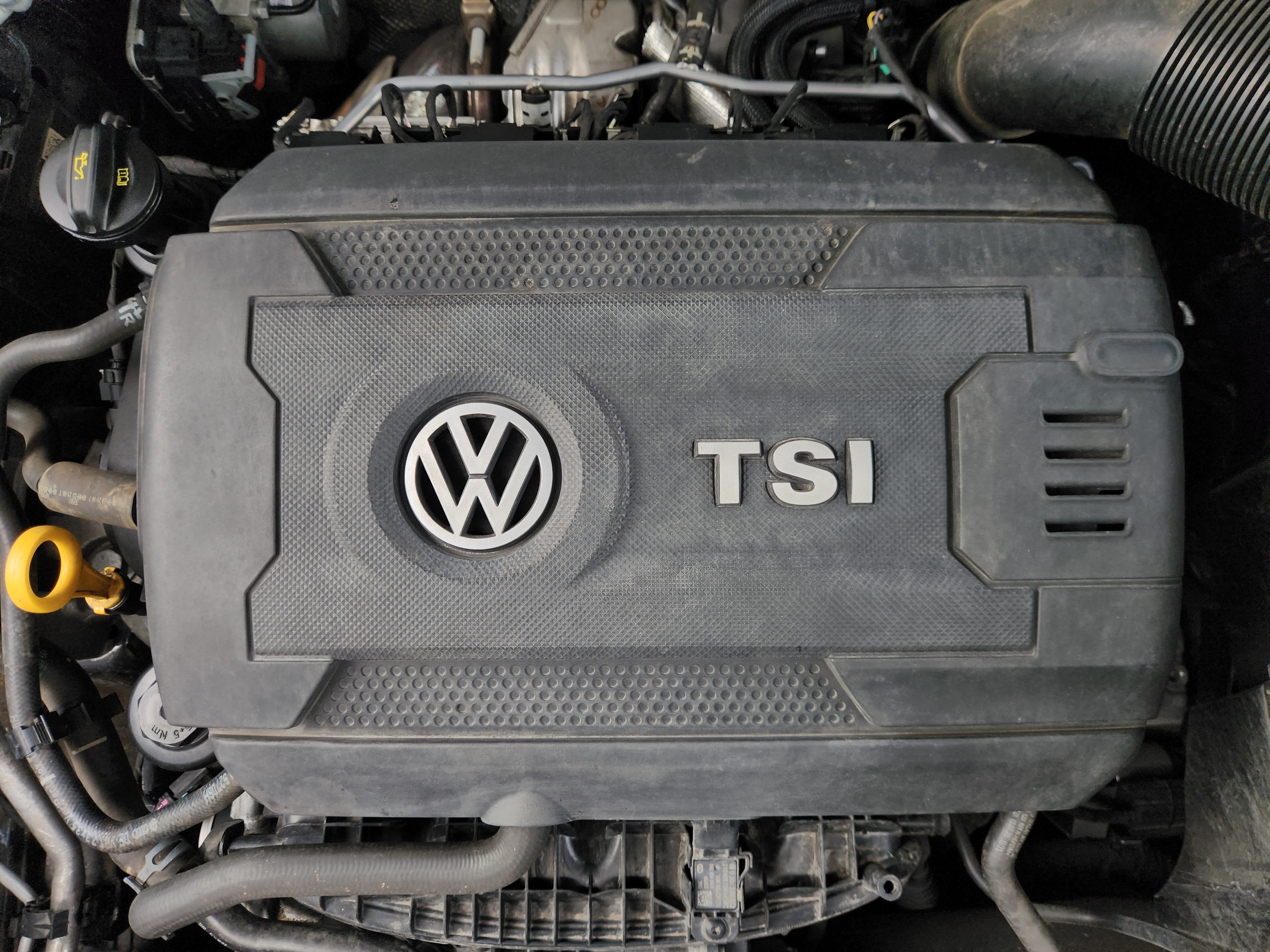 2023 Volkswagen Atlas Cross Sport 2.0T SE w/Technology
