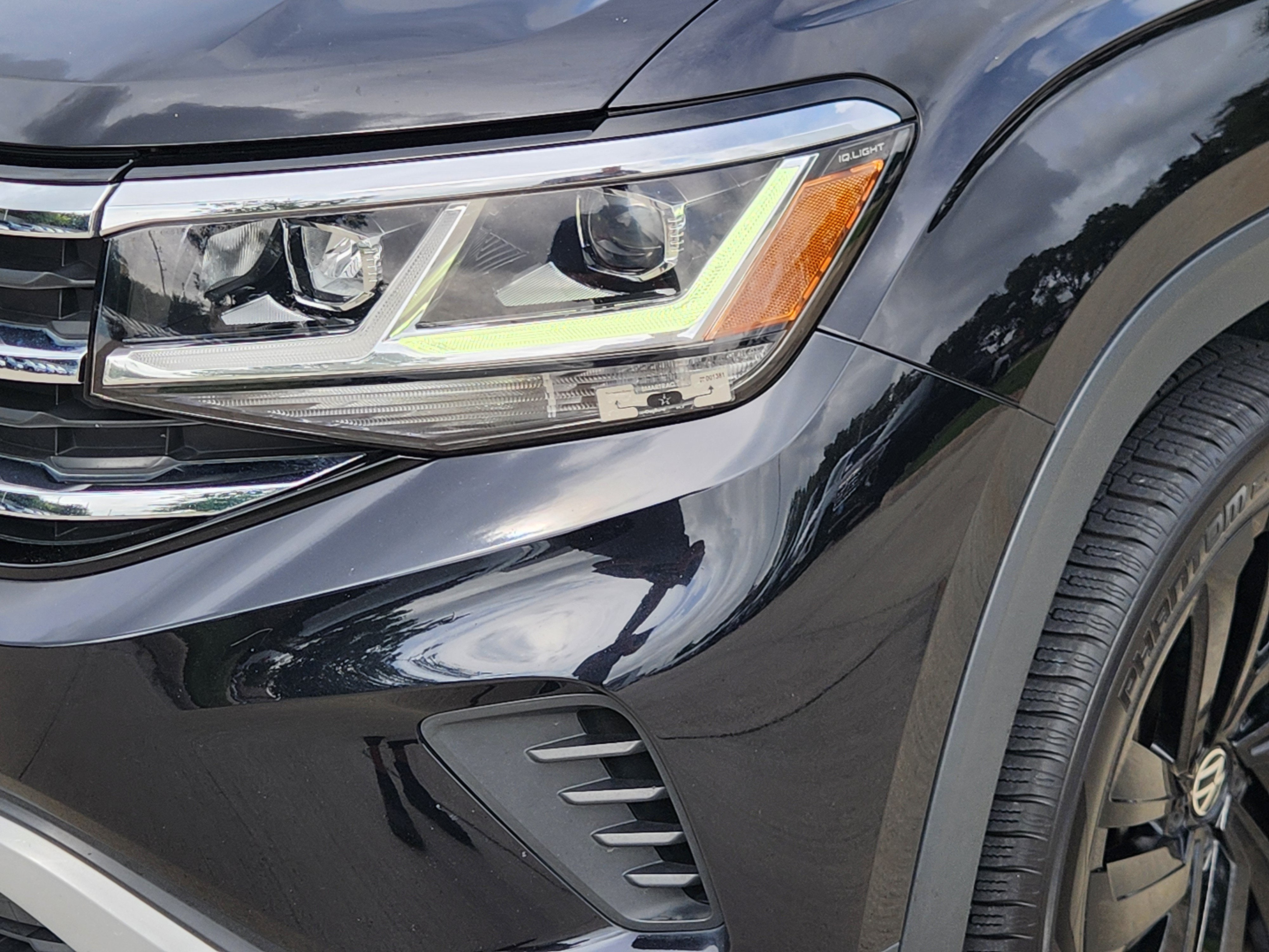 2023 Volkswagen Atlas Cross Sport 2.0T SE w/Technology