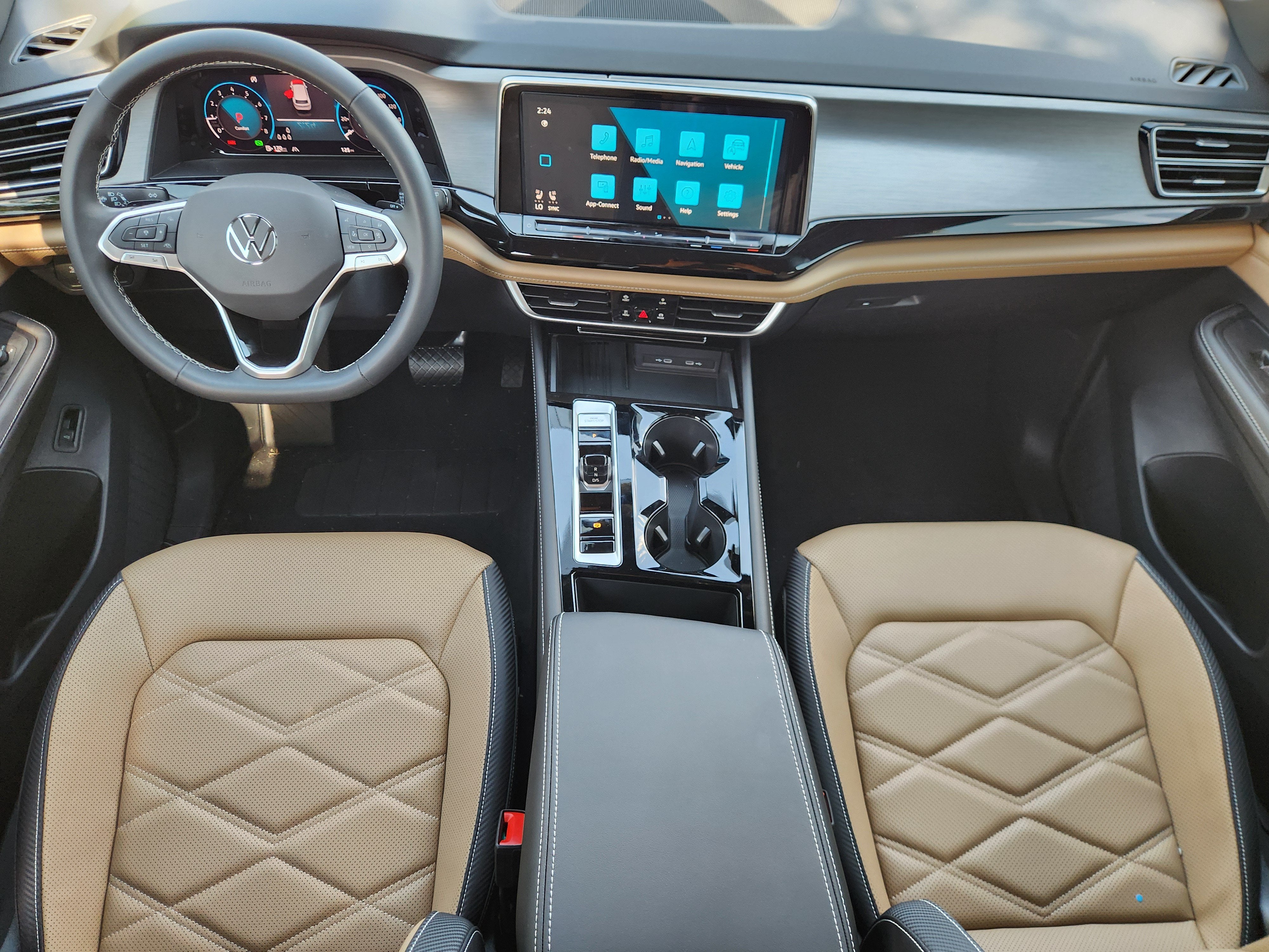 2026 Volkswagen Atlas Cross Sport 2.0T SE w/Technology
