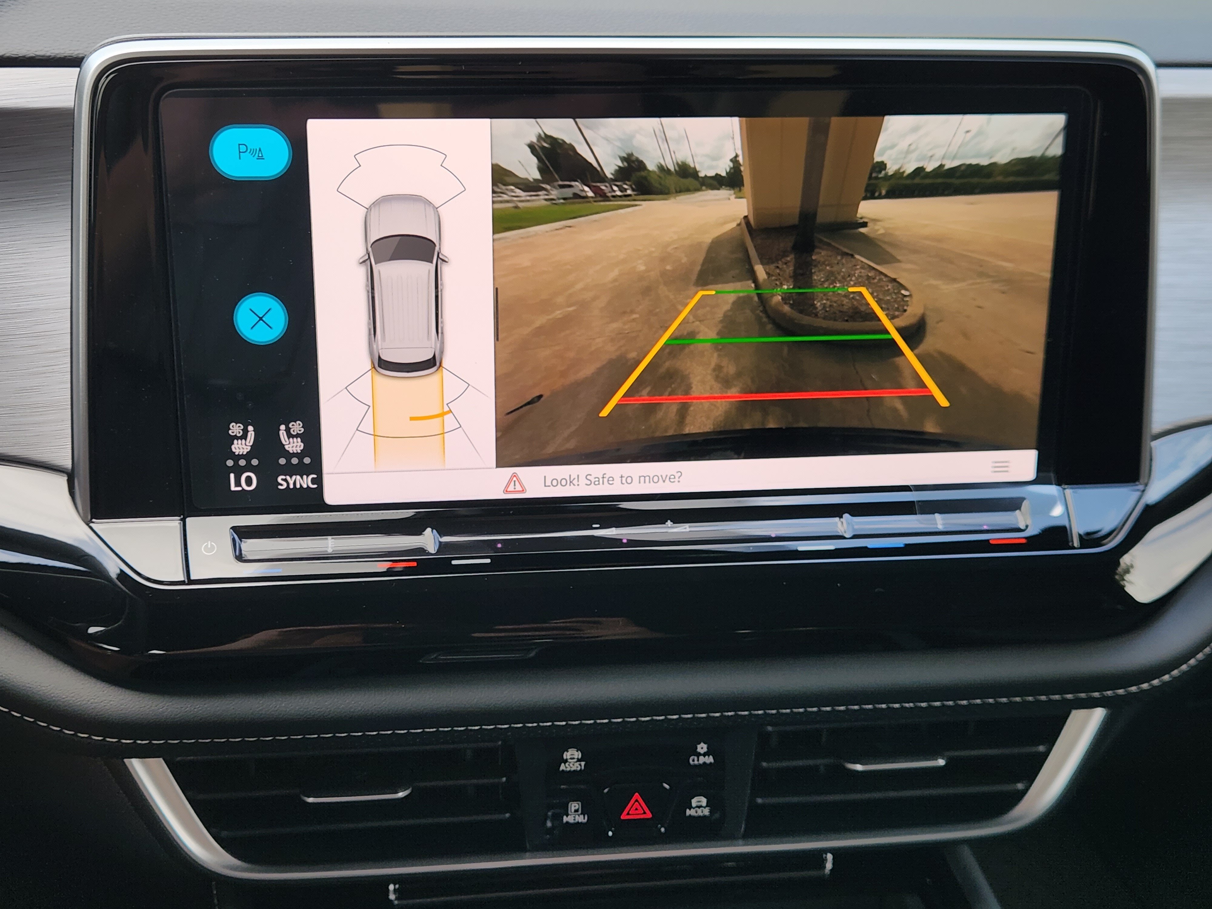 2026 Volkswagen Atlas Cross Sport 2.0T SE w/Technology