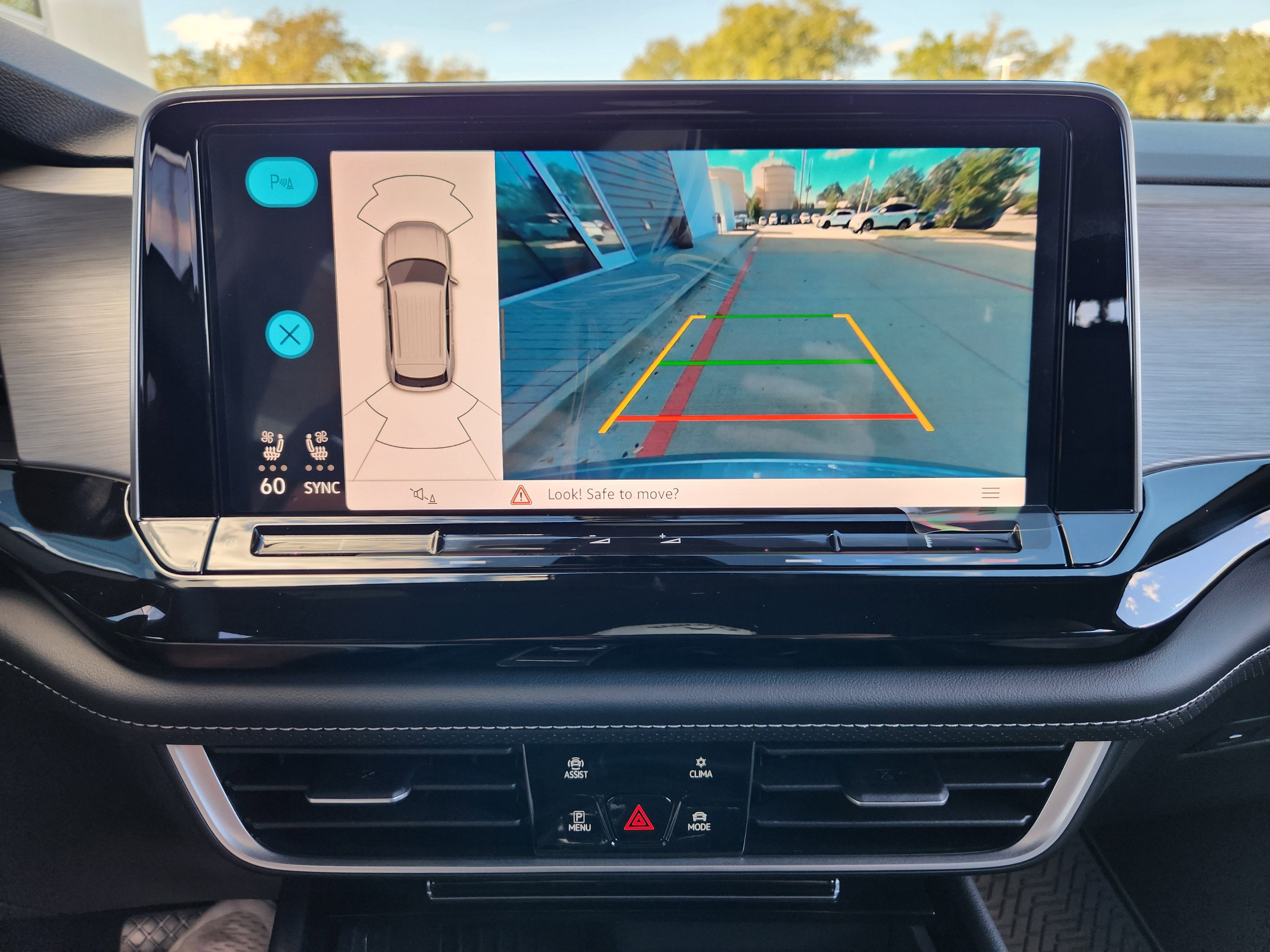 2026 Volkswagen Atlas Cross Sport 2.0T SE w/Technology