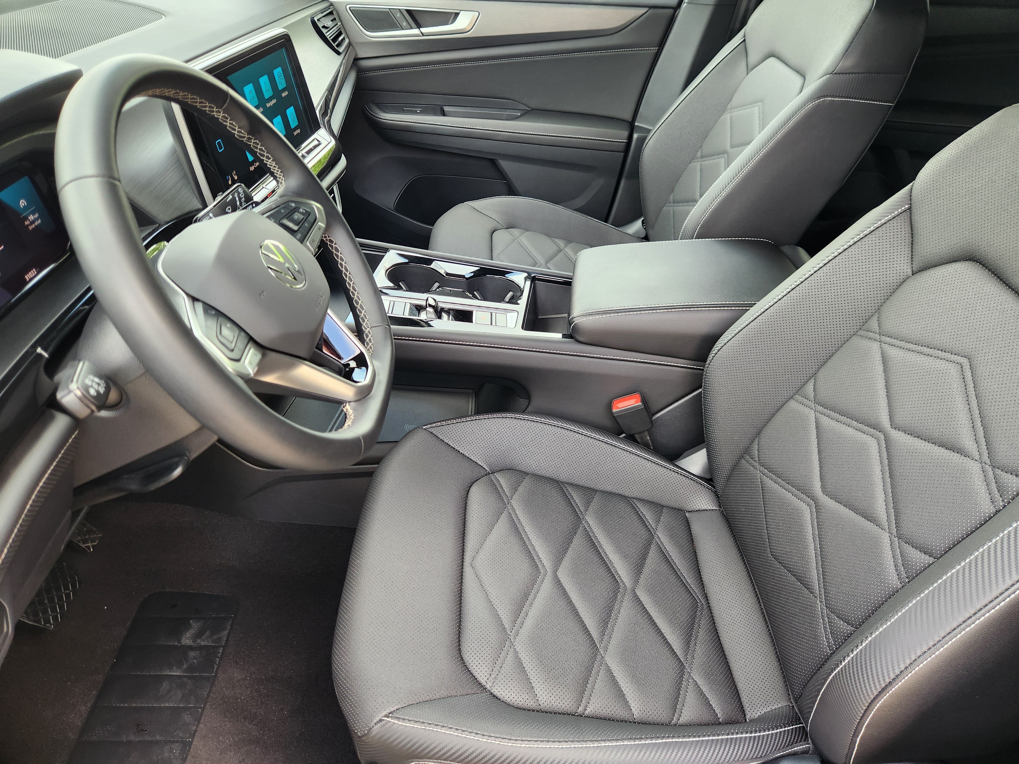2026 Volkswagen Atlas Cross Sport 2.0T SE w/Technology