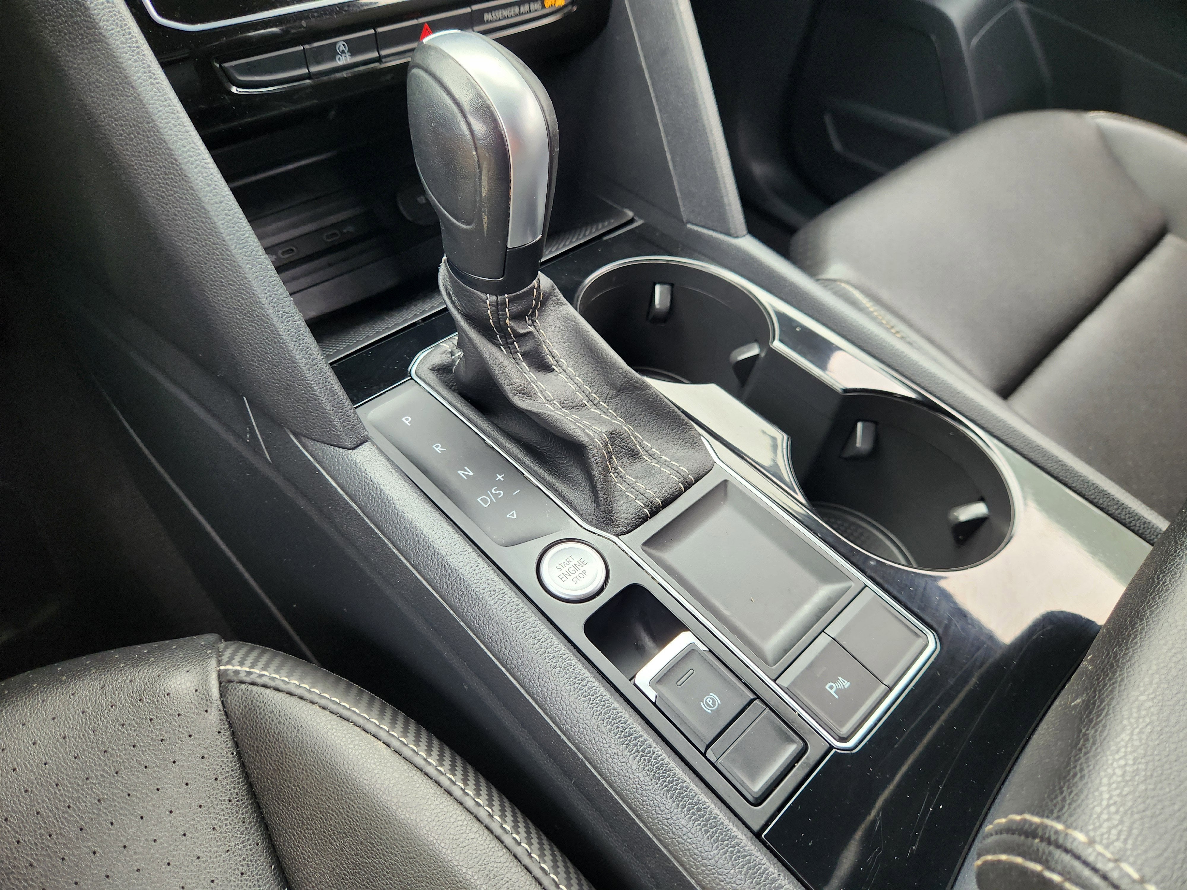 2023 Volkswagen Atlas Cross Sport 3.6L V6 SE w/Technology