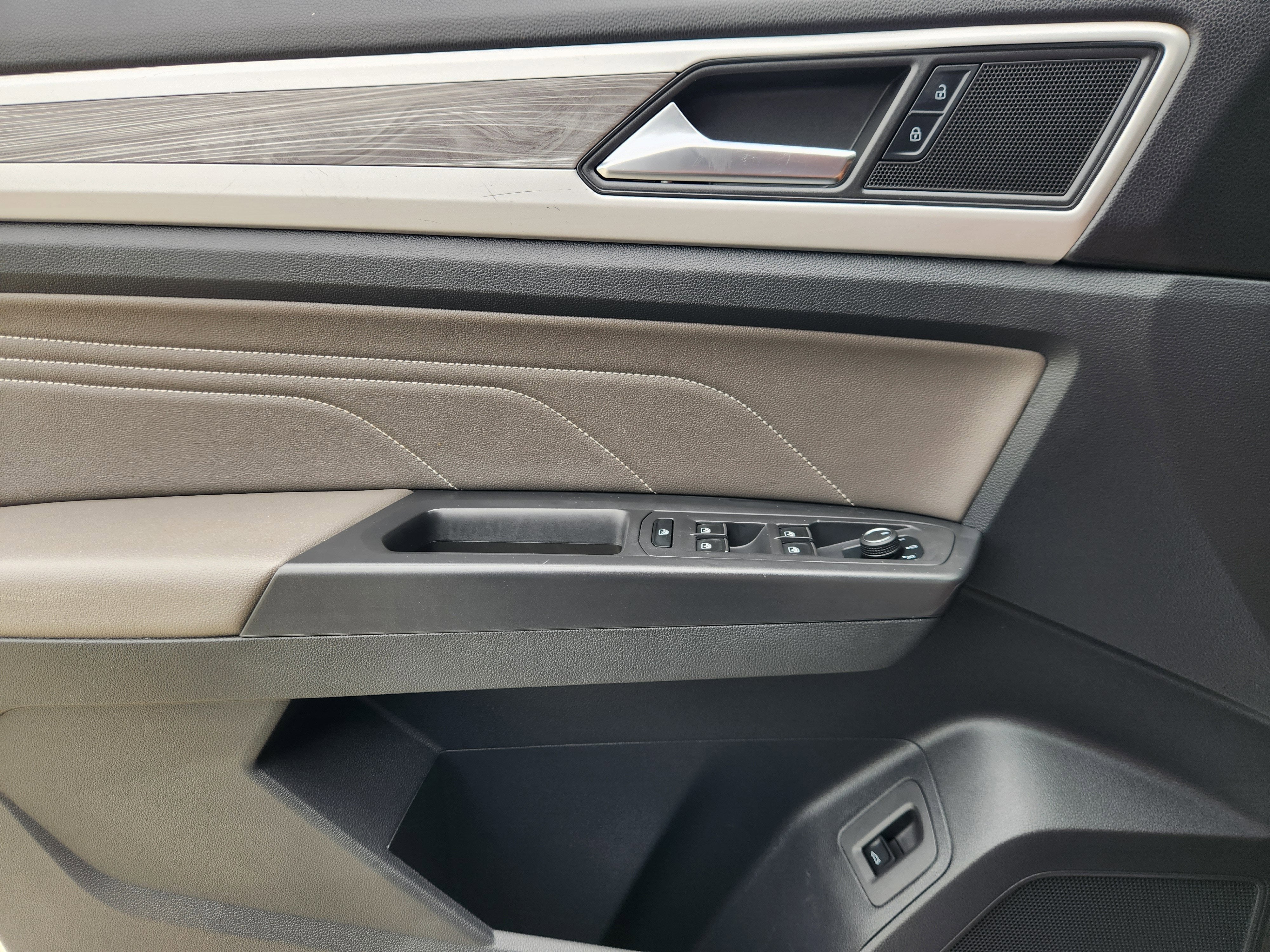 2023 Volkswagen Atlas Cross Sport 3.6L V6 SE w/Technology