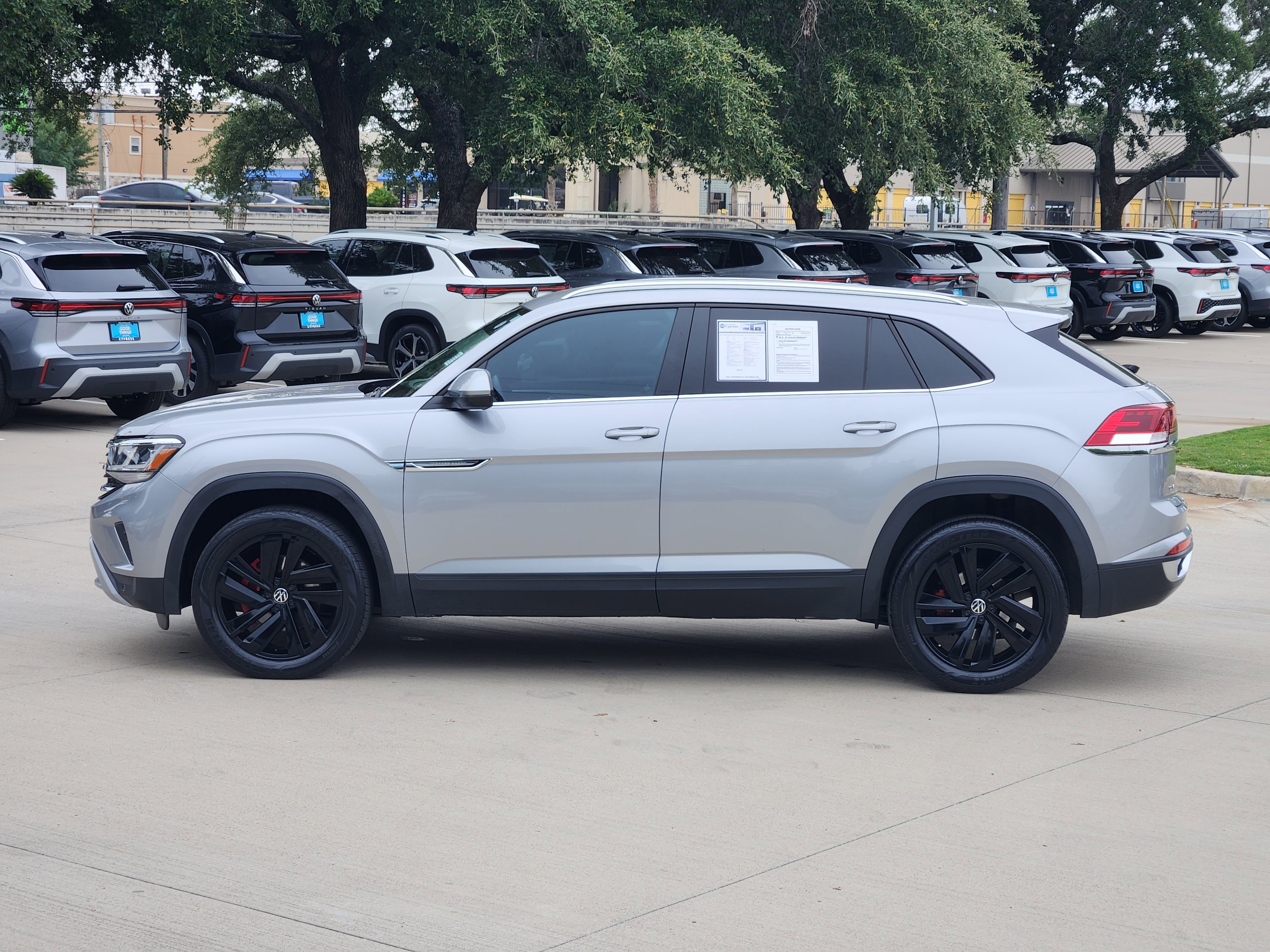 2023 Volkswagen Atlas Cross Sport 3.6L V6 SE w/Technology
