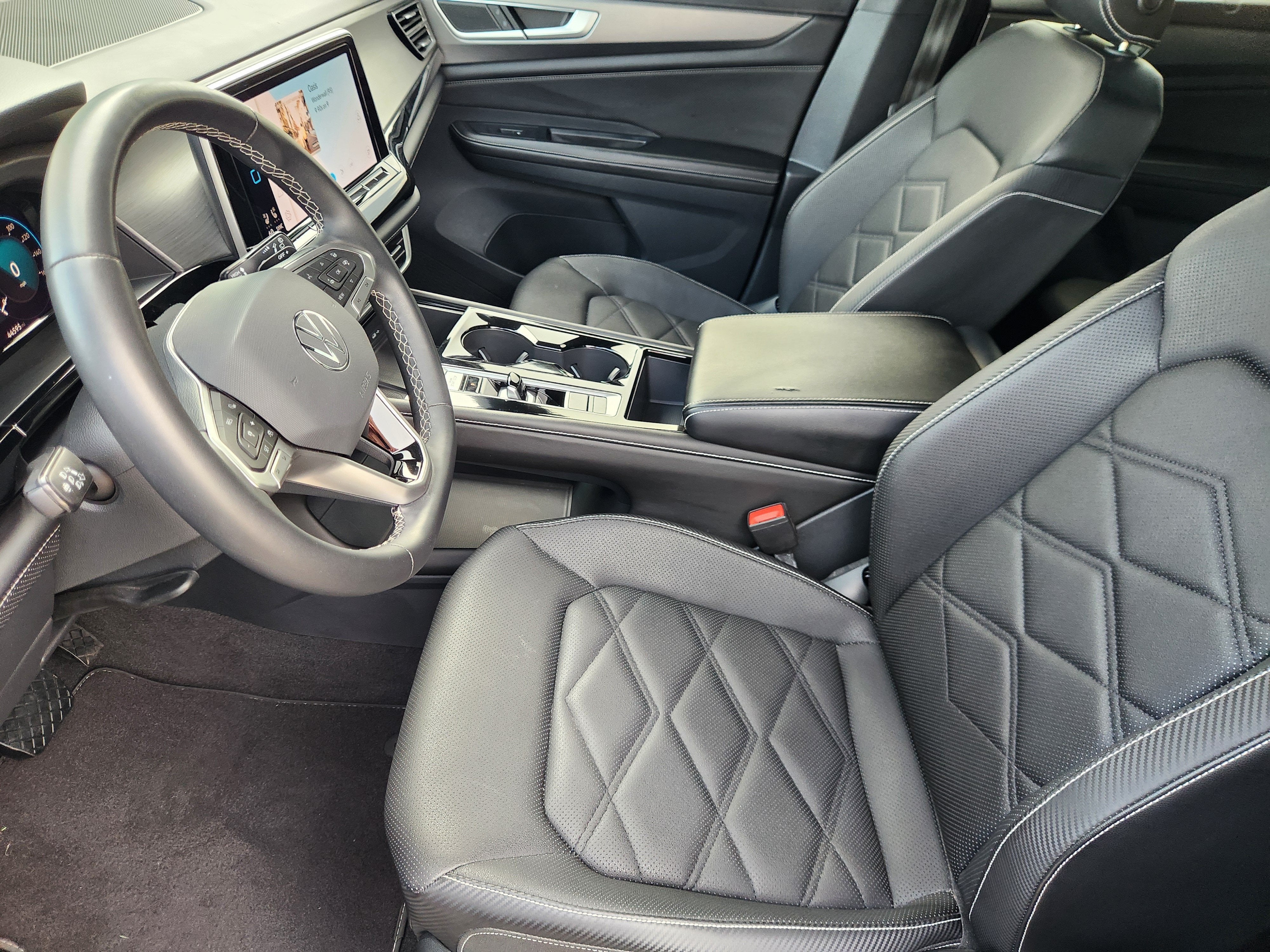 2024 Volkswagen Atlas Cross Sport 2.0T SE w/Technology