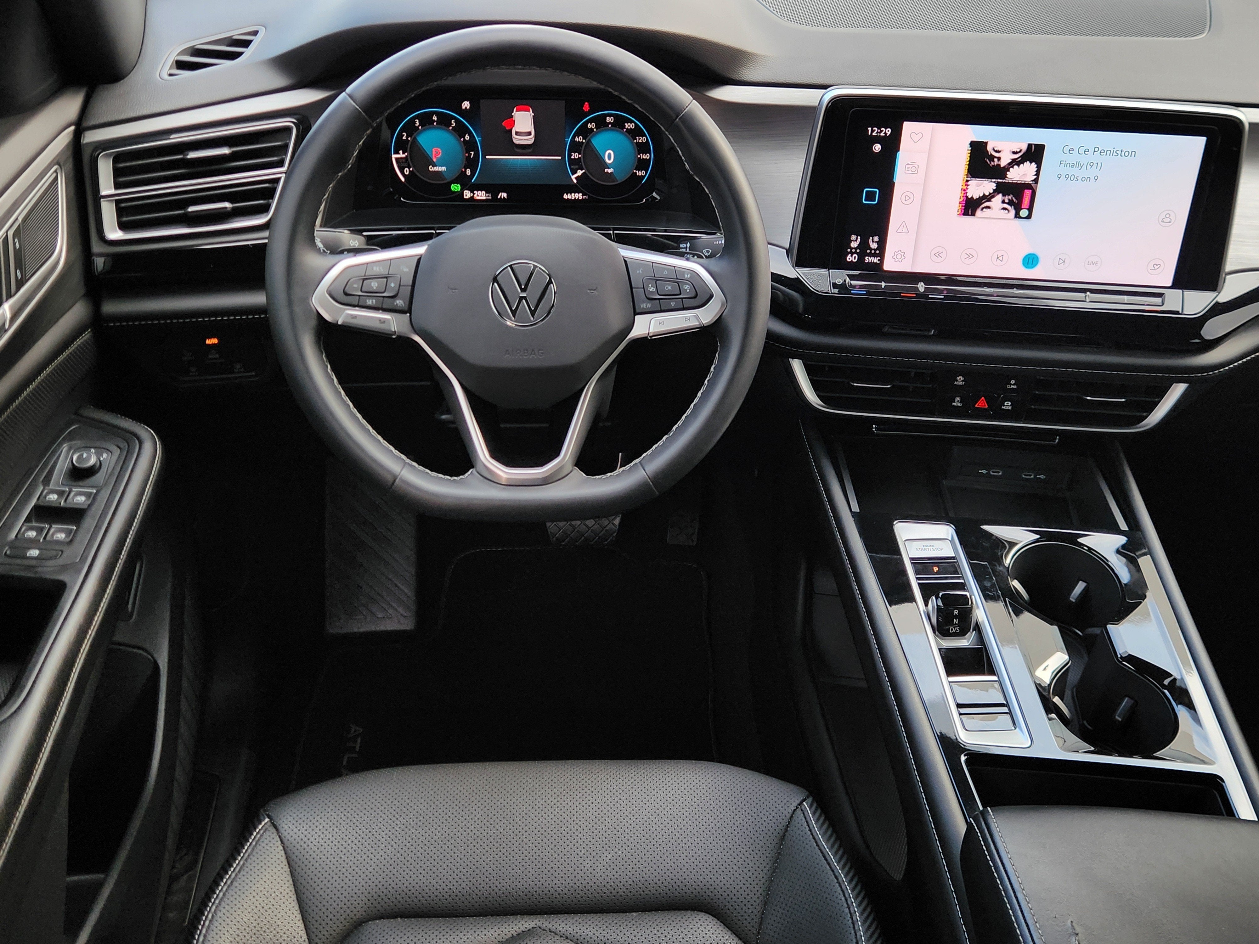 2024 Volkswagen Atlas Cross Sport 2.0T SE w/Technology