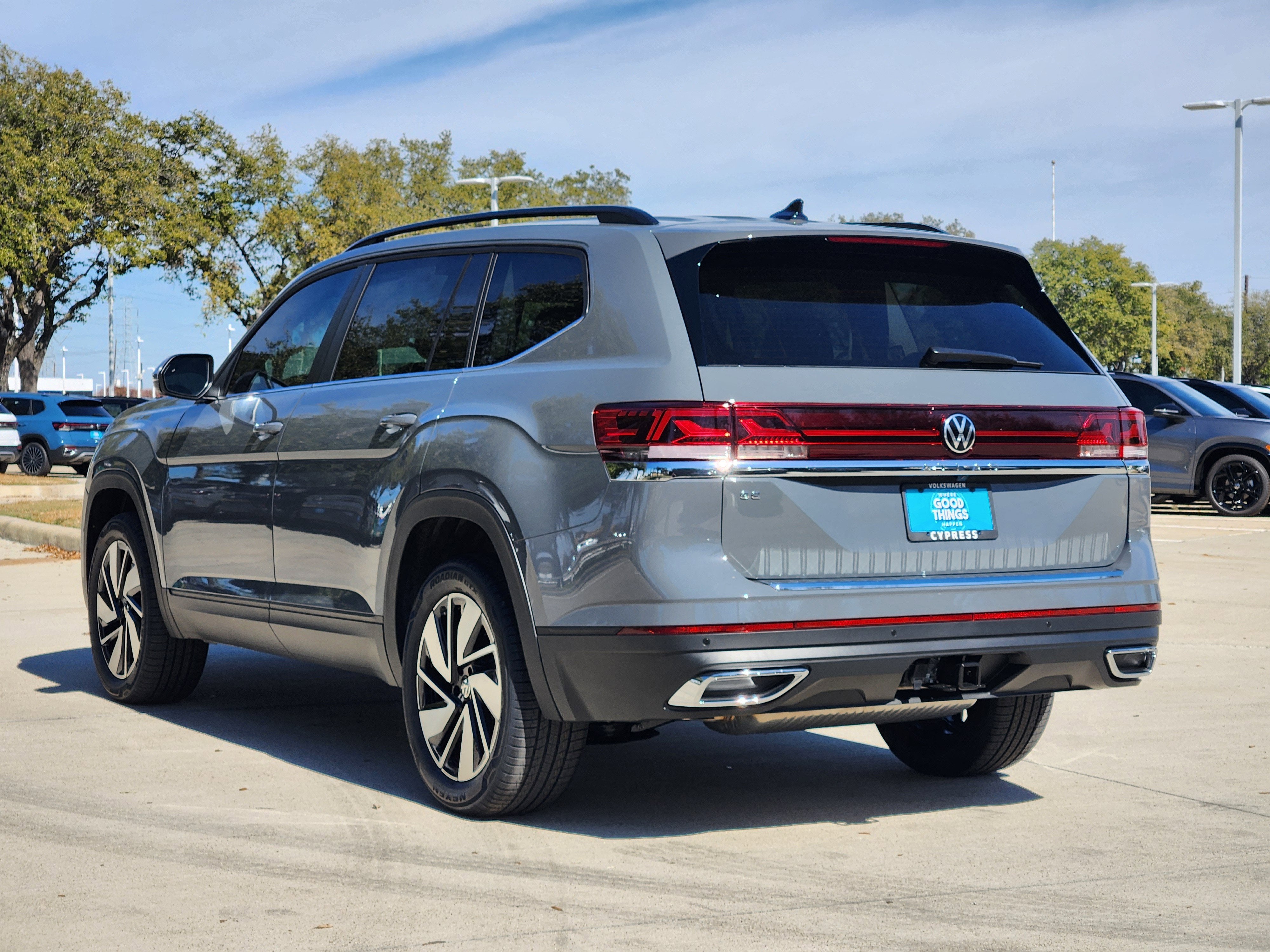 2026 Volkswagen Atlas 2.0T SE w/Technology
