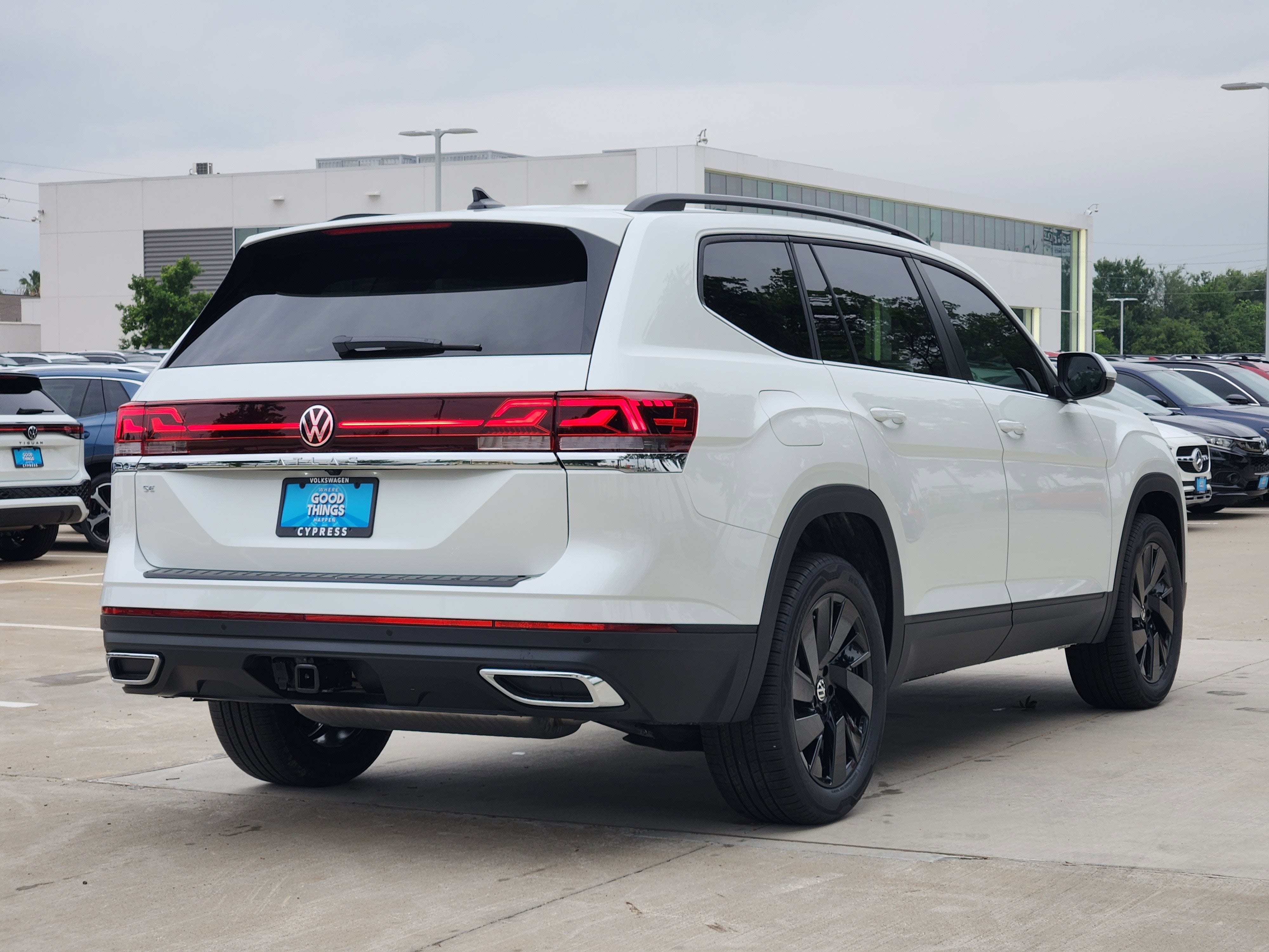 2026 Volkswagen Atlas 2.0T SE w/Technology