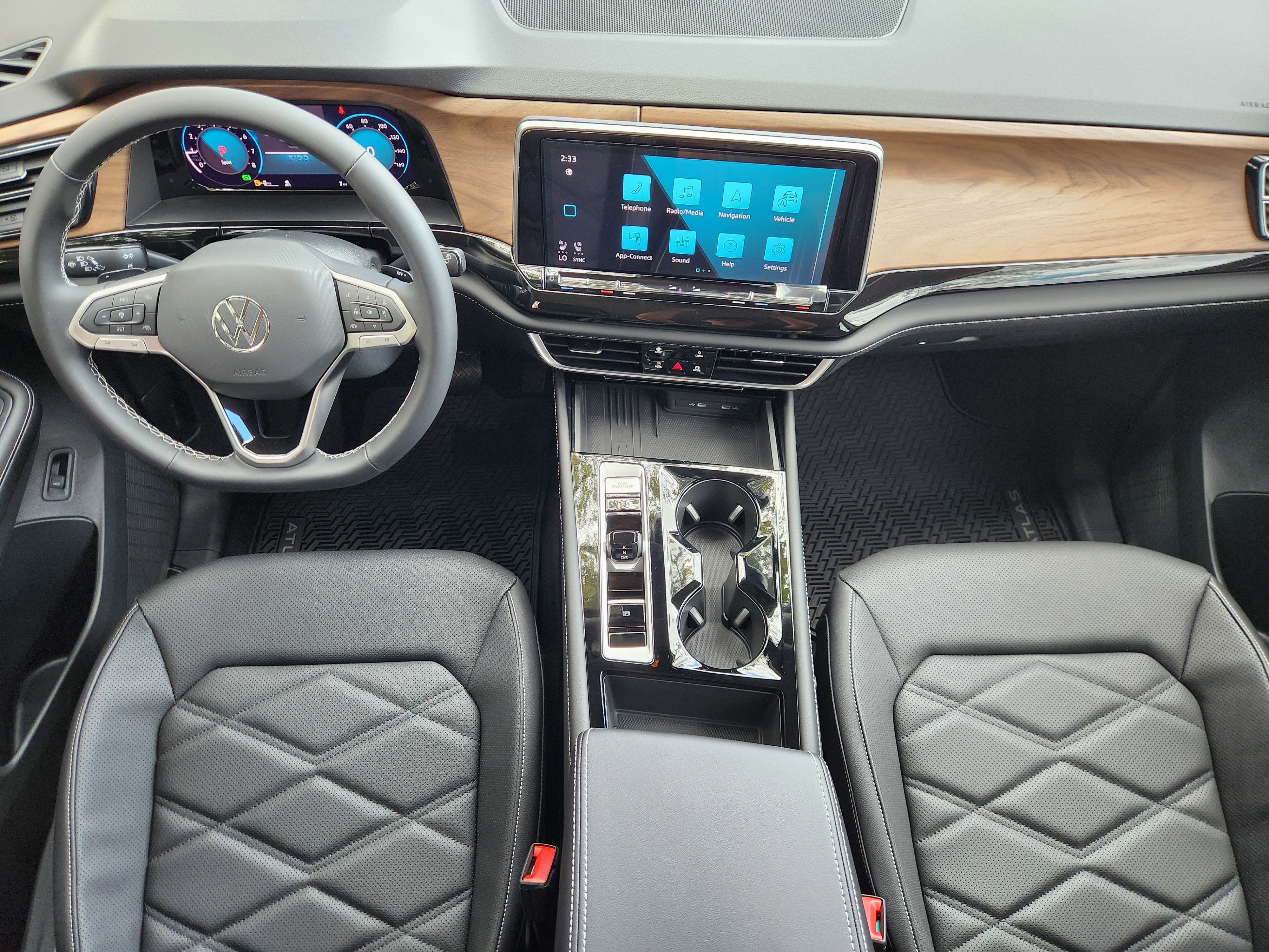 2026 Volkswagen Atlas 2.0T SE w/Technology