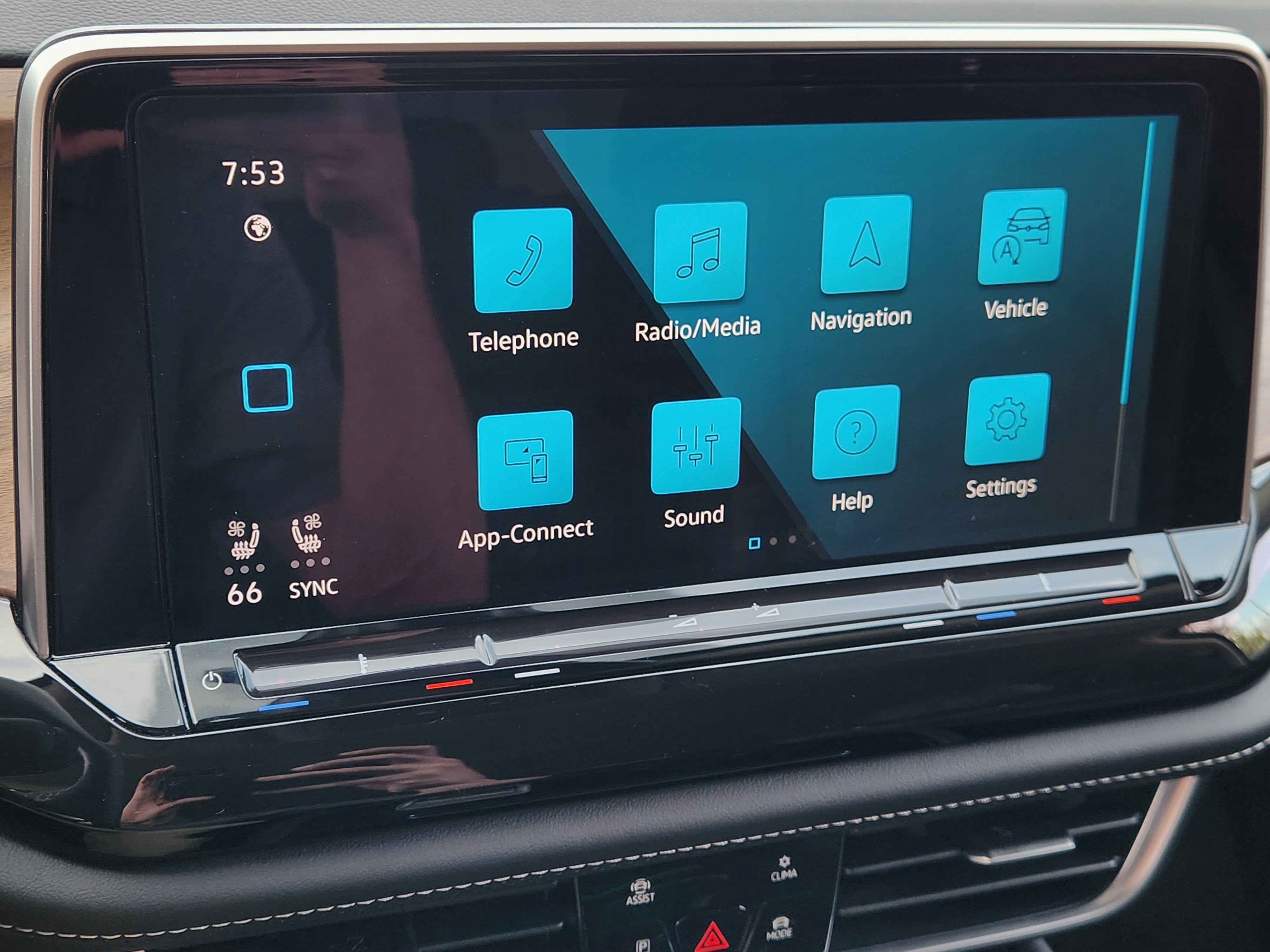 2025 Volkswagen Atlas 2.0T SE w/Technology