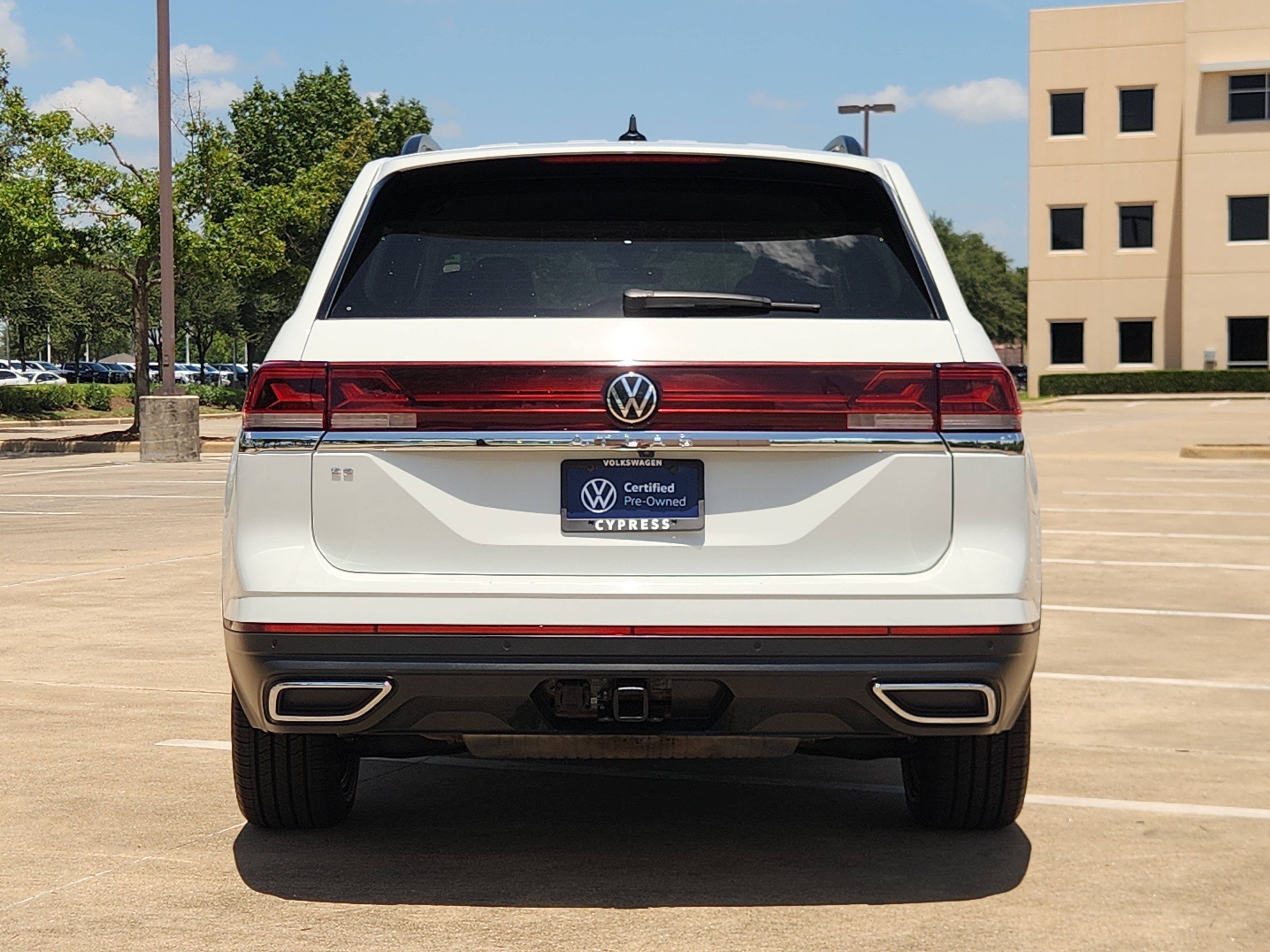 2025 Volkswagen Atlas 2.0T SE w/Technology