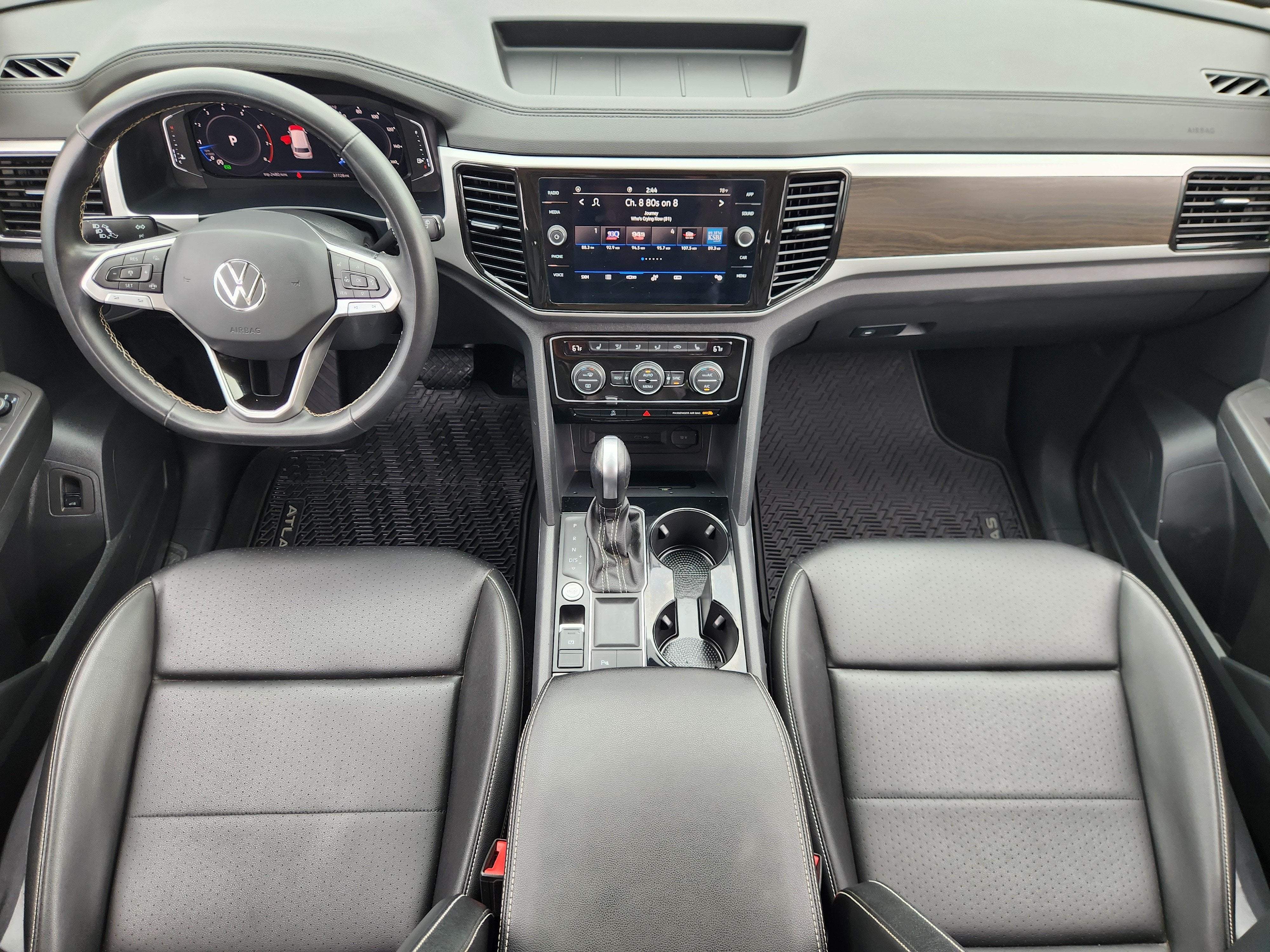 2023 Volkswagen Atlas 3.6L V6 SE w/Technology