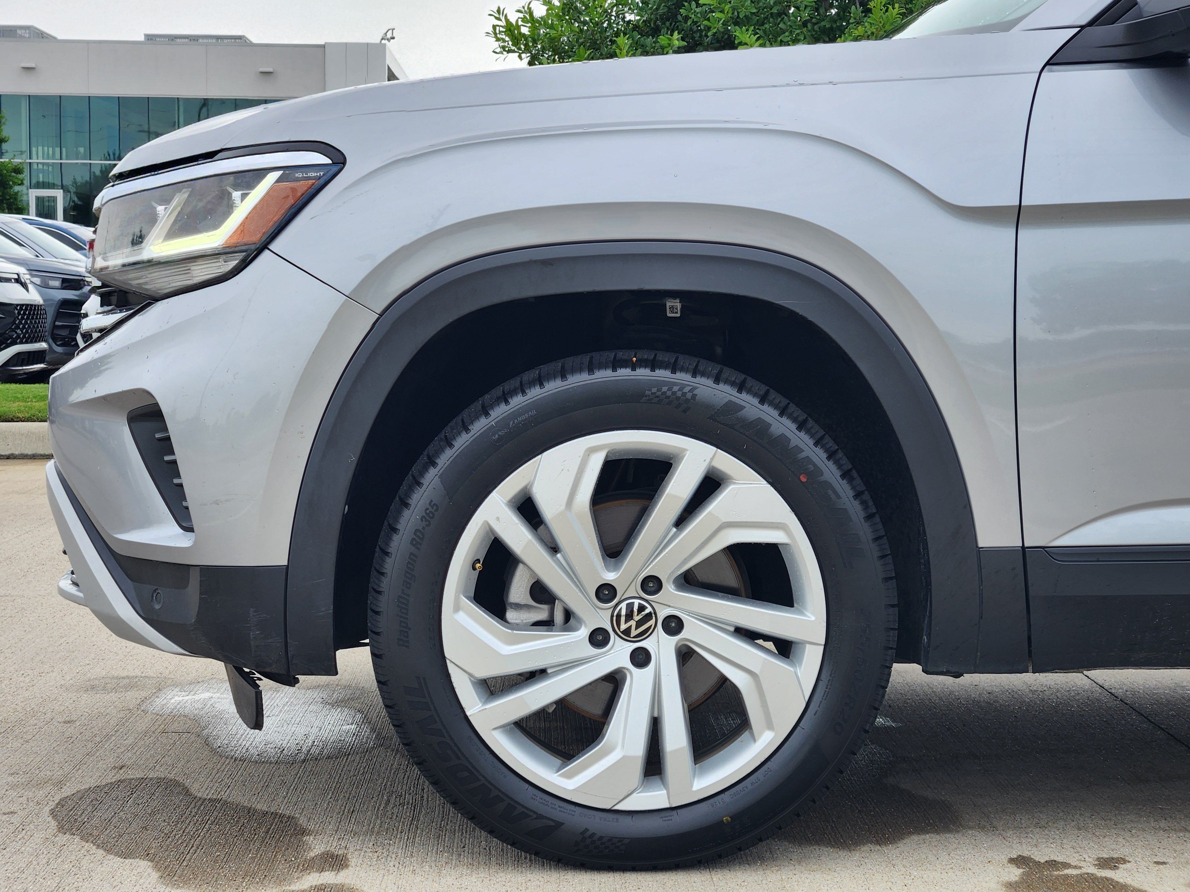 2023 Volkswagen Atlas 3.6L V6 SE w/Technology