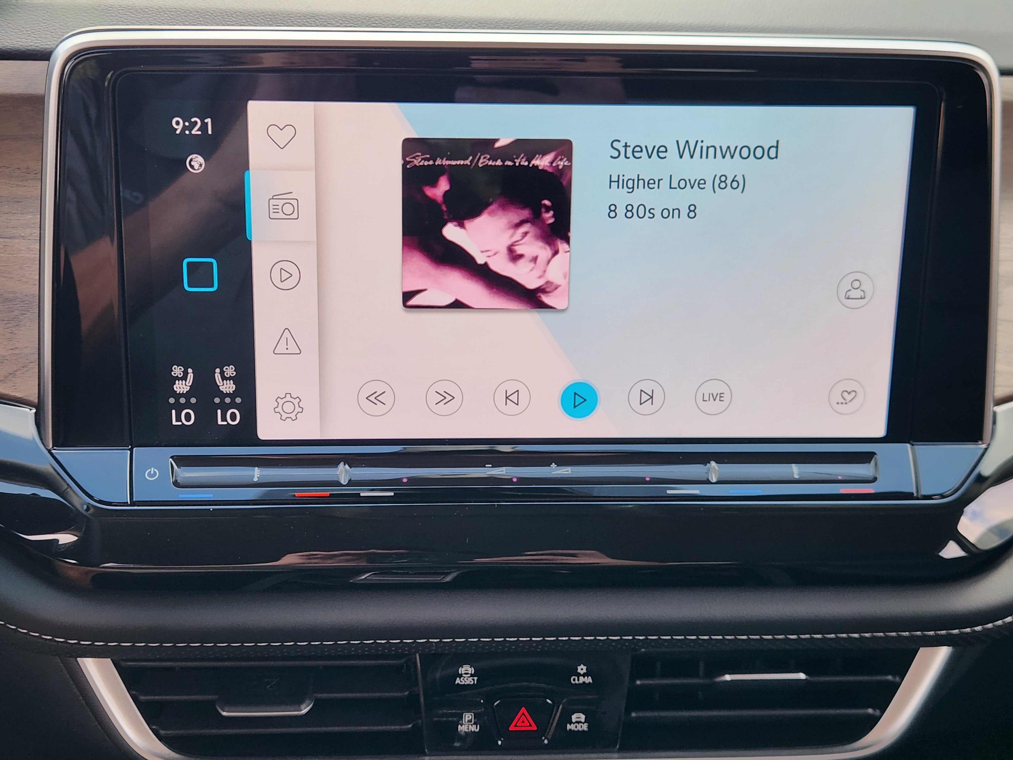 2025 Volkswagen Atlas 2.0T SE w/Technology