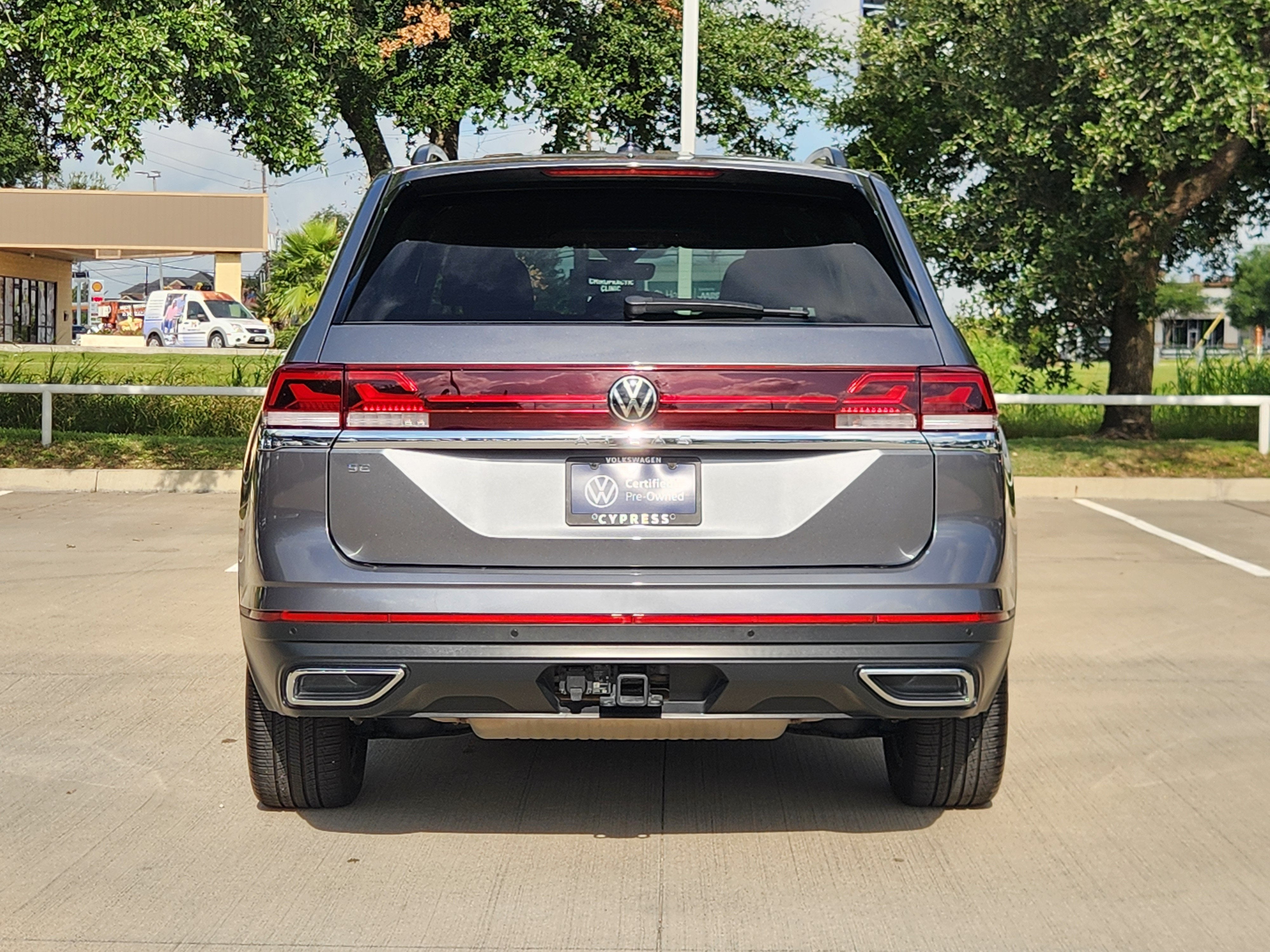 2025 Volkswagen Atlas 2.0T SE w/Technology