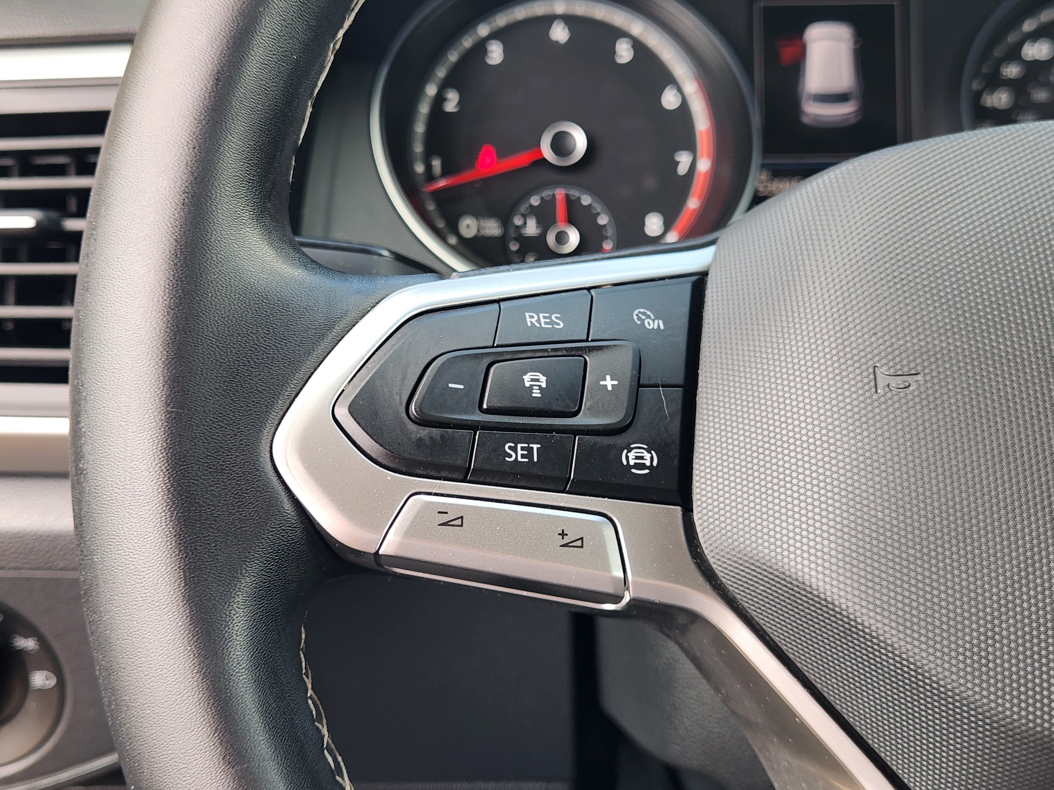 2021 Volkswagen Atlas 3.6L V6 SE w/Technology