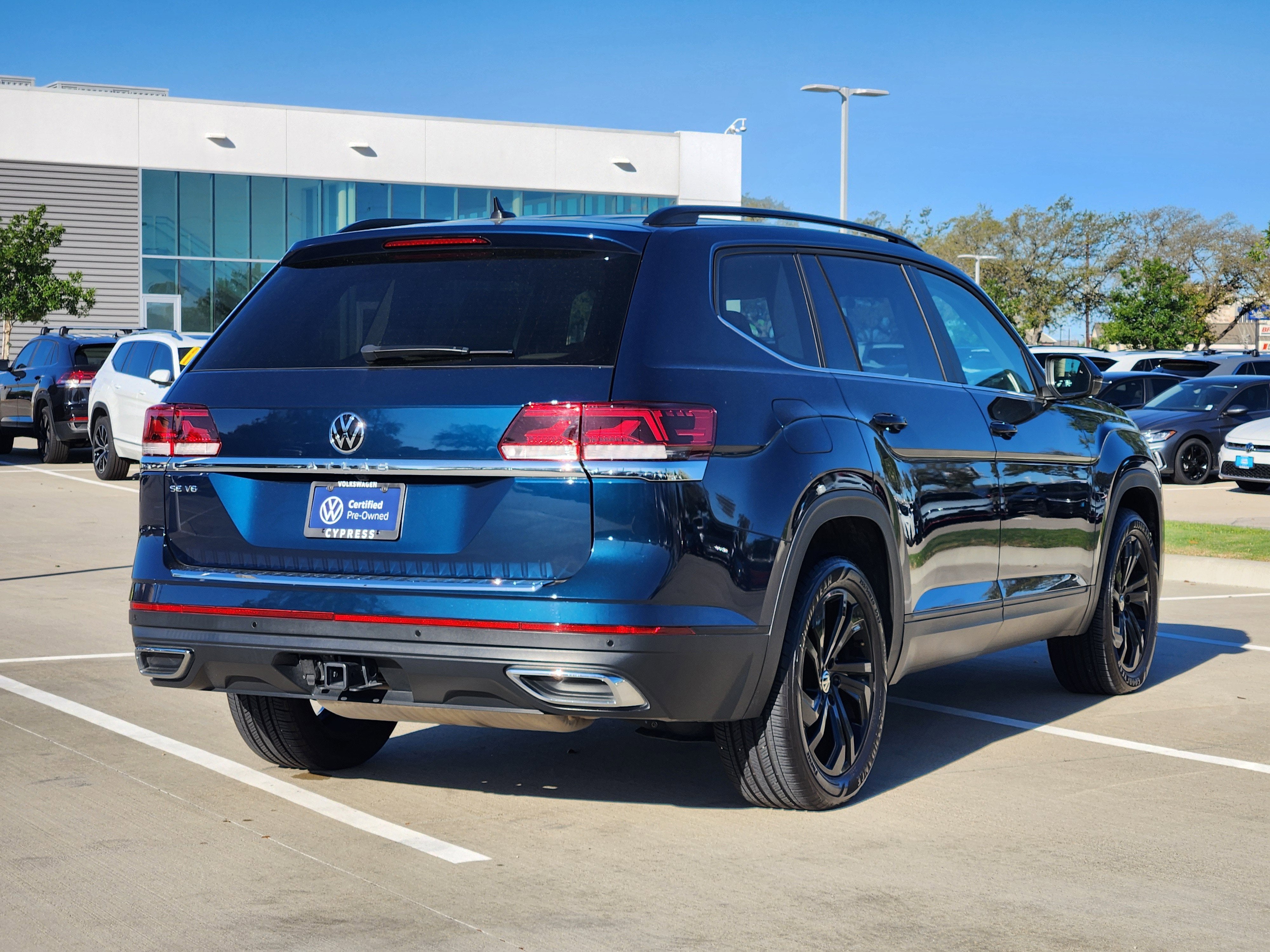 2023 Volkswagen Atlas 3.6L V6 SE w/Technology