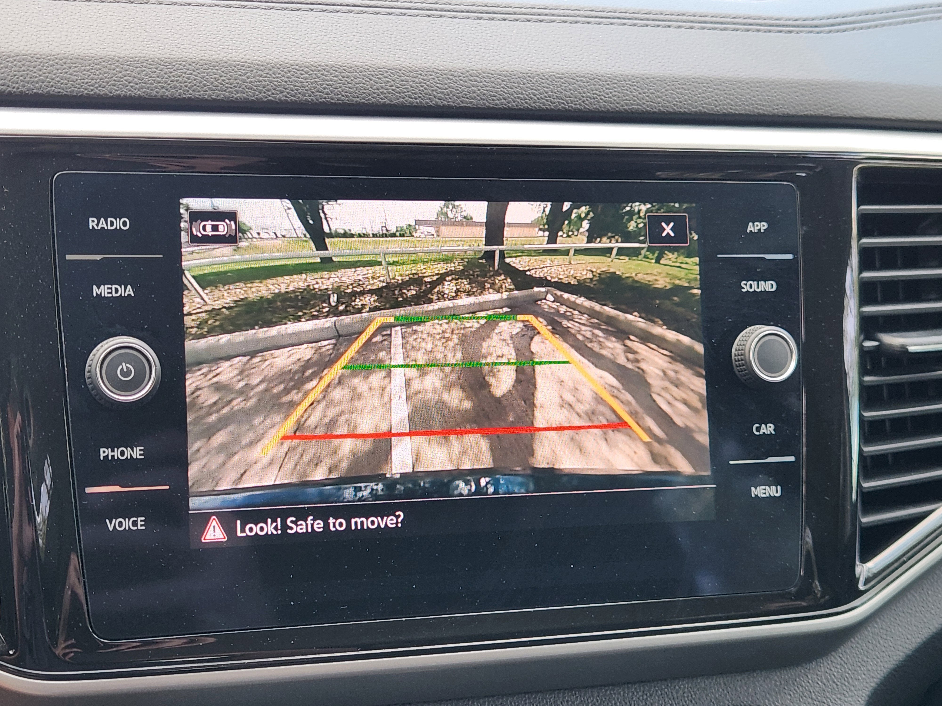 2023 Volkswagen Atlas 3.6L V6 SE w/Technology