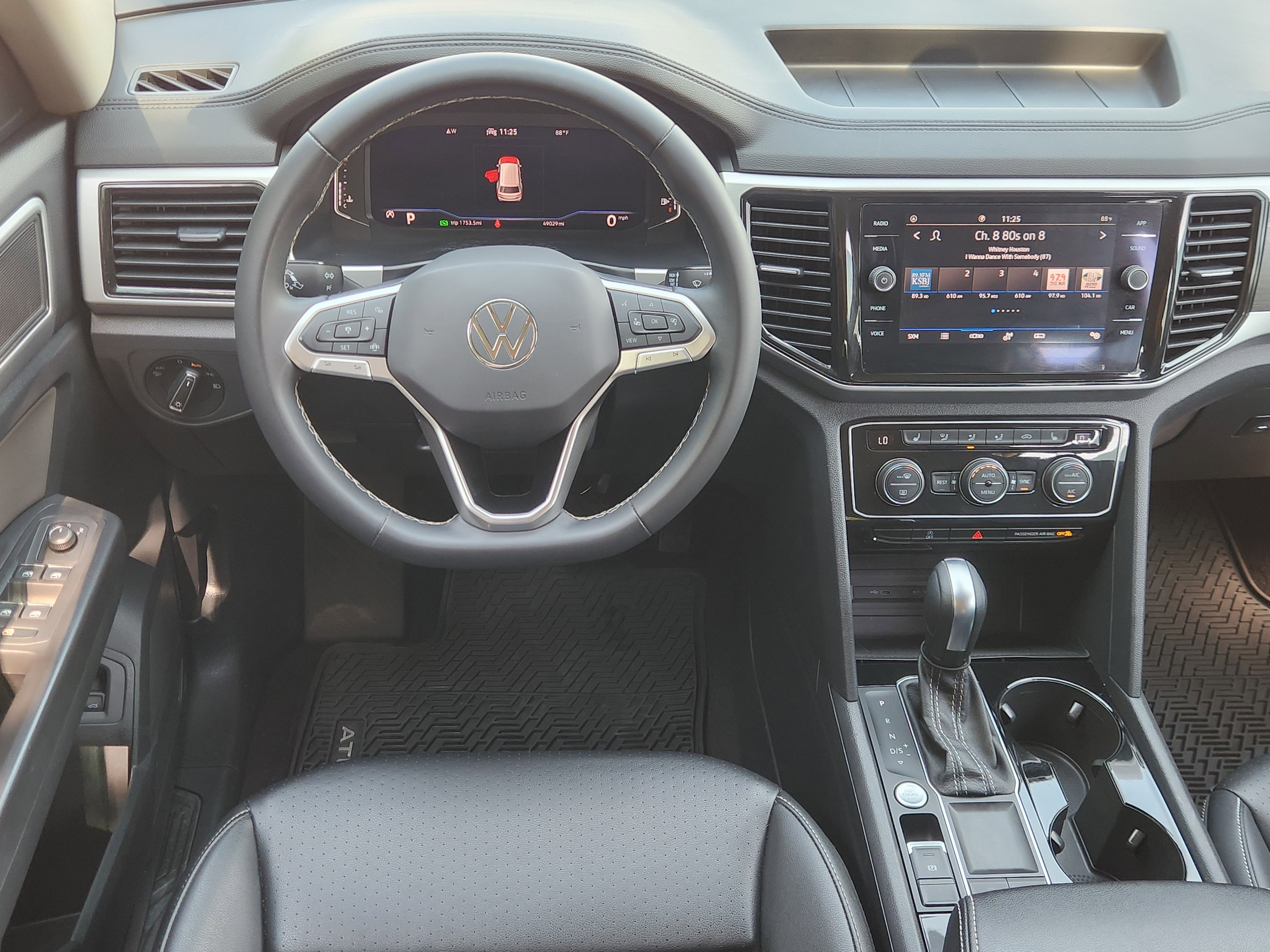 2023 Volkswagen Atlas 3.6L V6 SE w/Technology