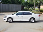 2013 Volkswagen Passat Base
