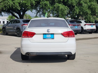 2013 Volkswagen Passat Base