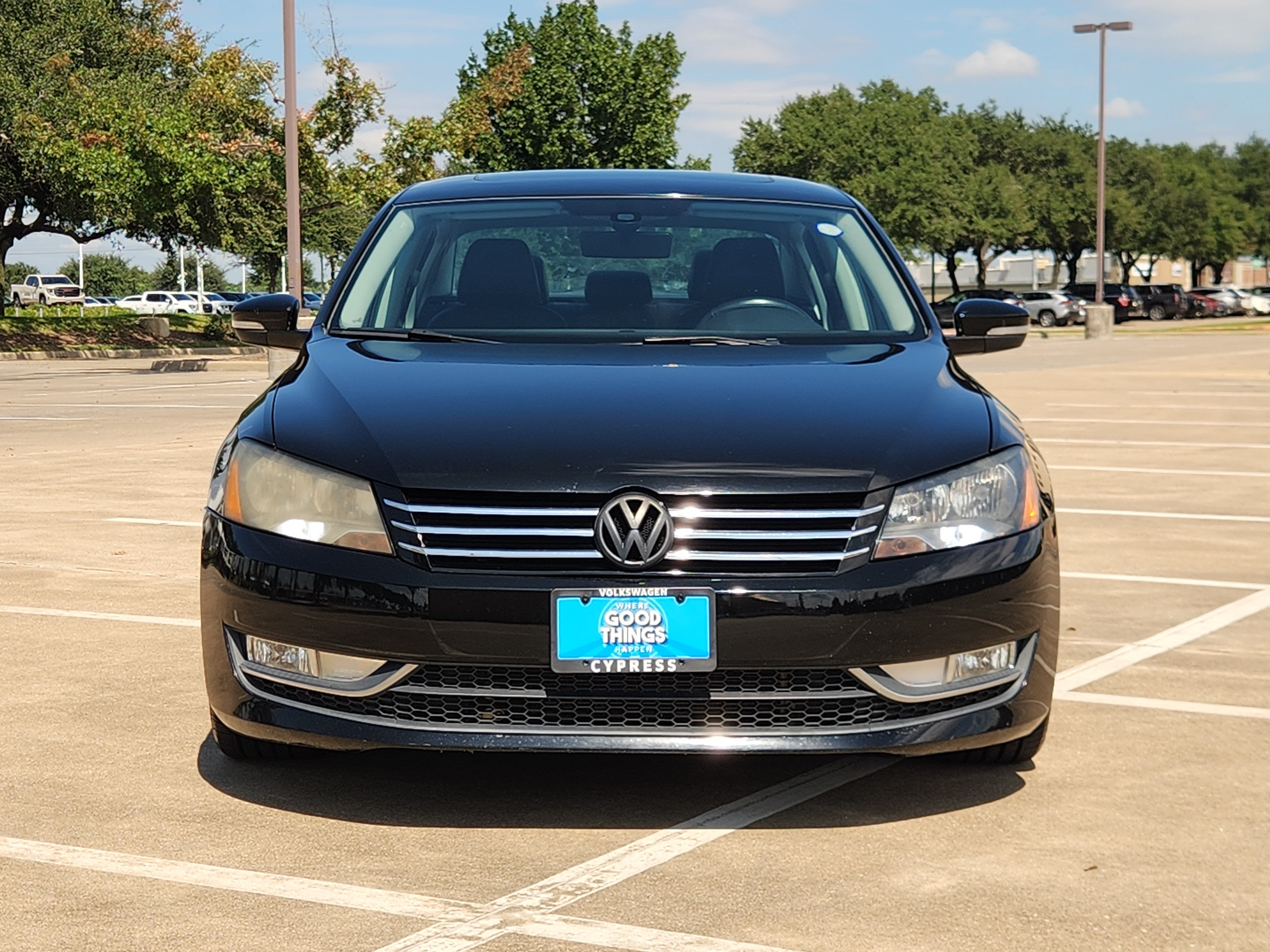 2015 Volkswagen Passat 1.8T SE w/Sunroof & Nav