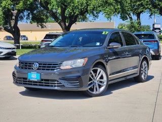 2017 Volkswagen Passat R-Line w/Comfort Pkg