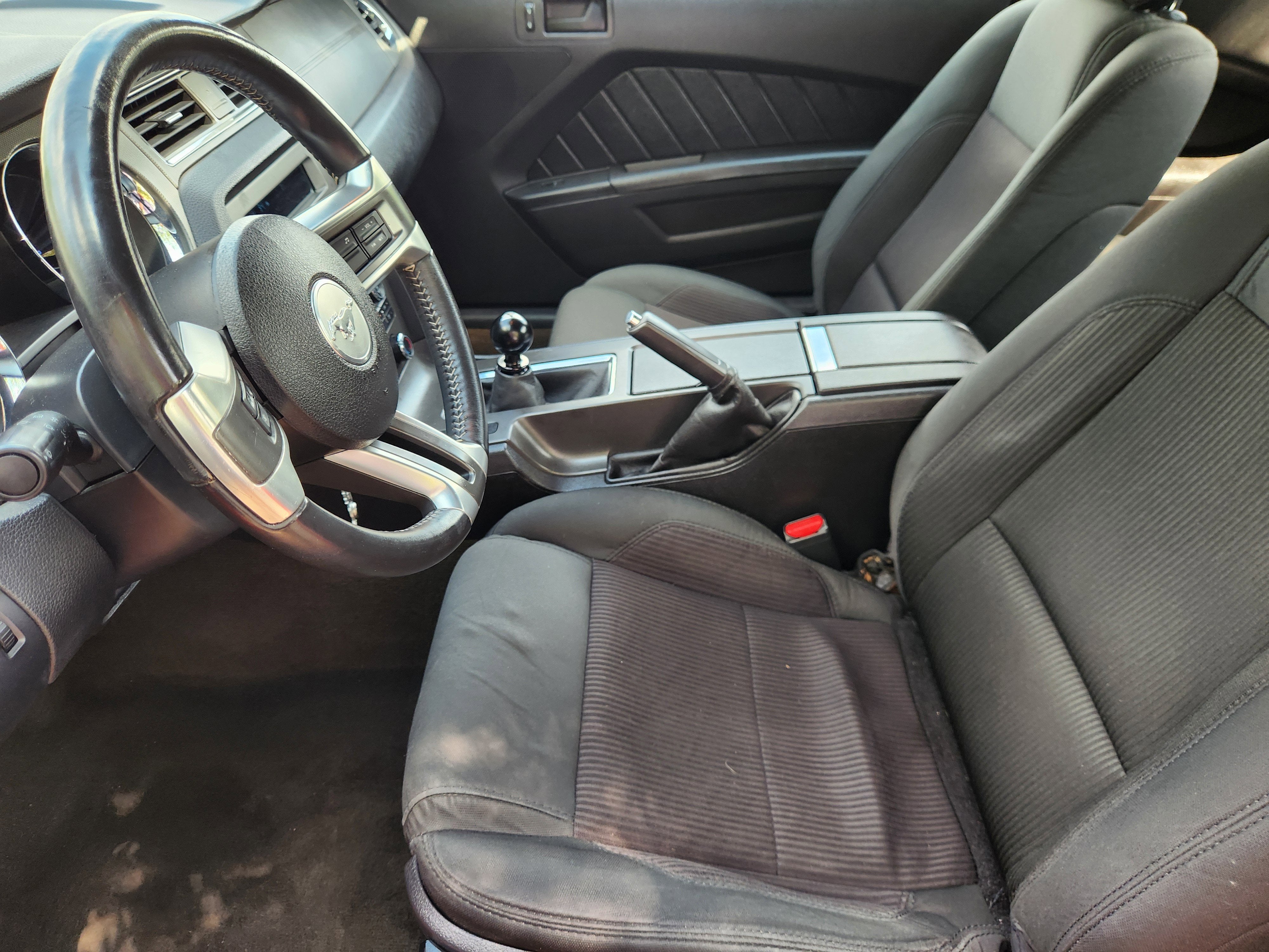 2013 Ford Mustang V6
