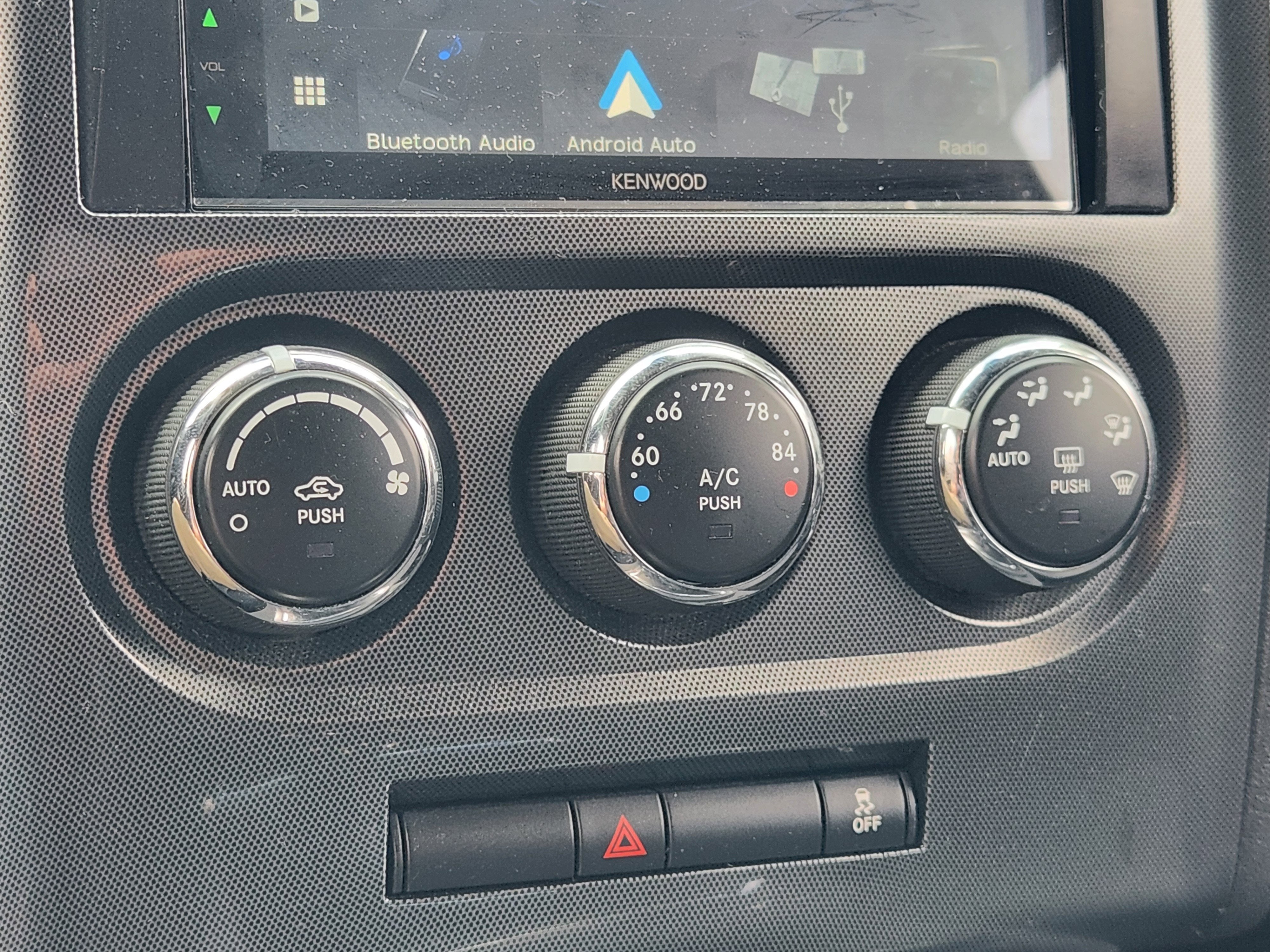 2013 Dodge Challenger Base