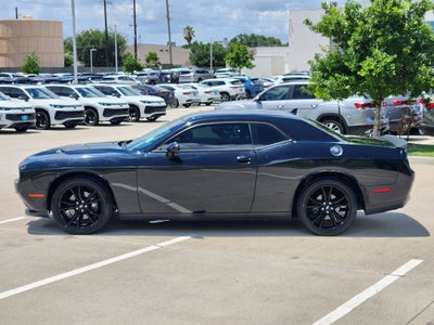 2018 Dodge Challenger SXT Plus
