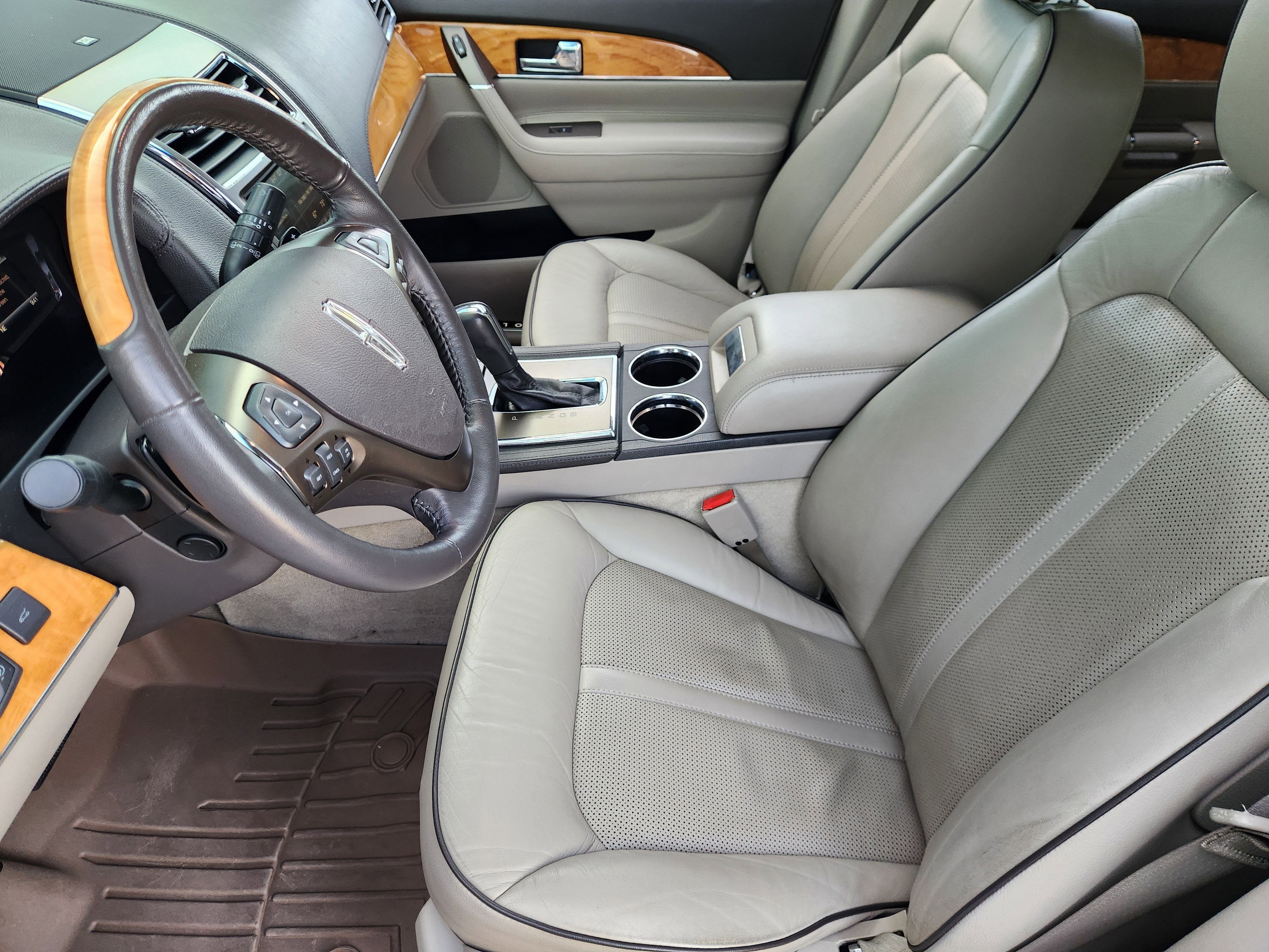 2013 Lincoln MKX Base