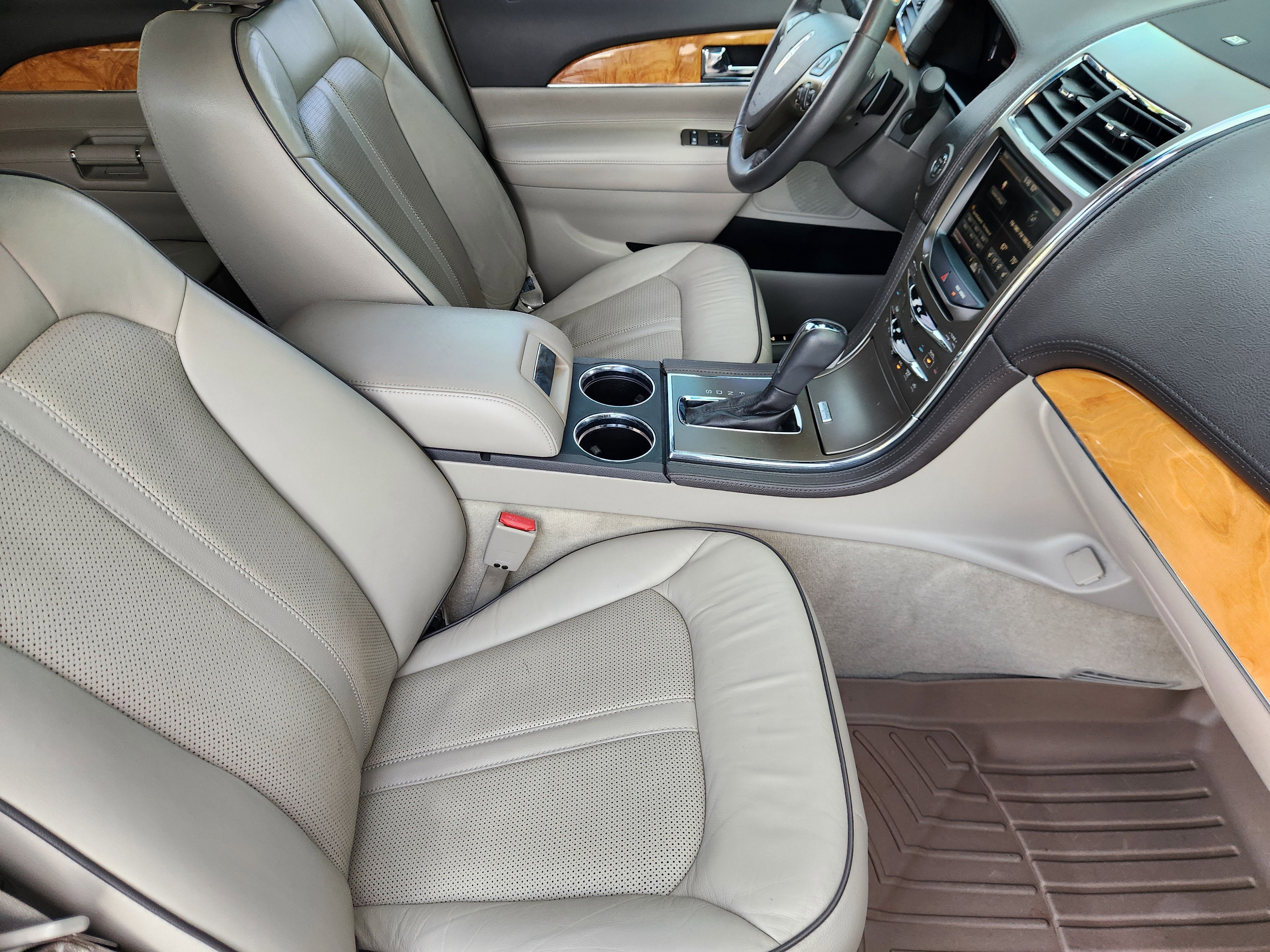 2013 Lincoln MKX Base