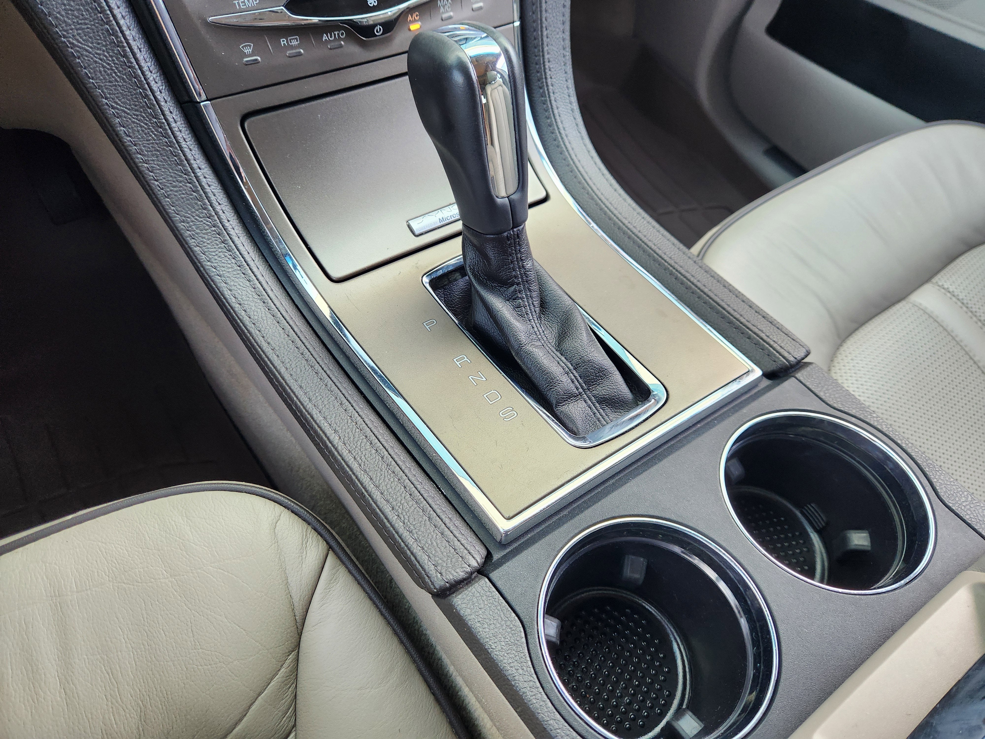 2013 Lincoln MKX Base