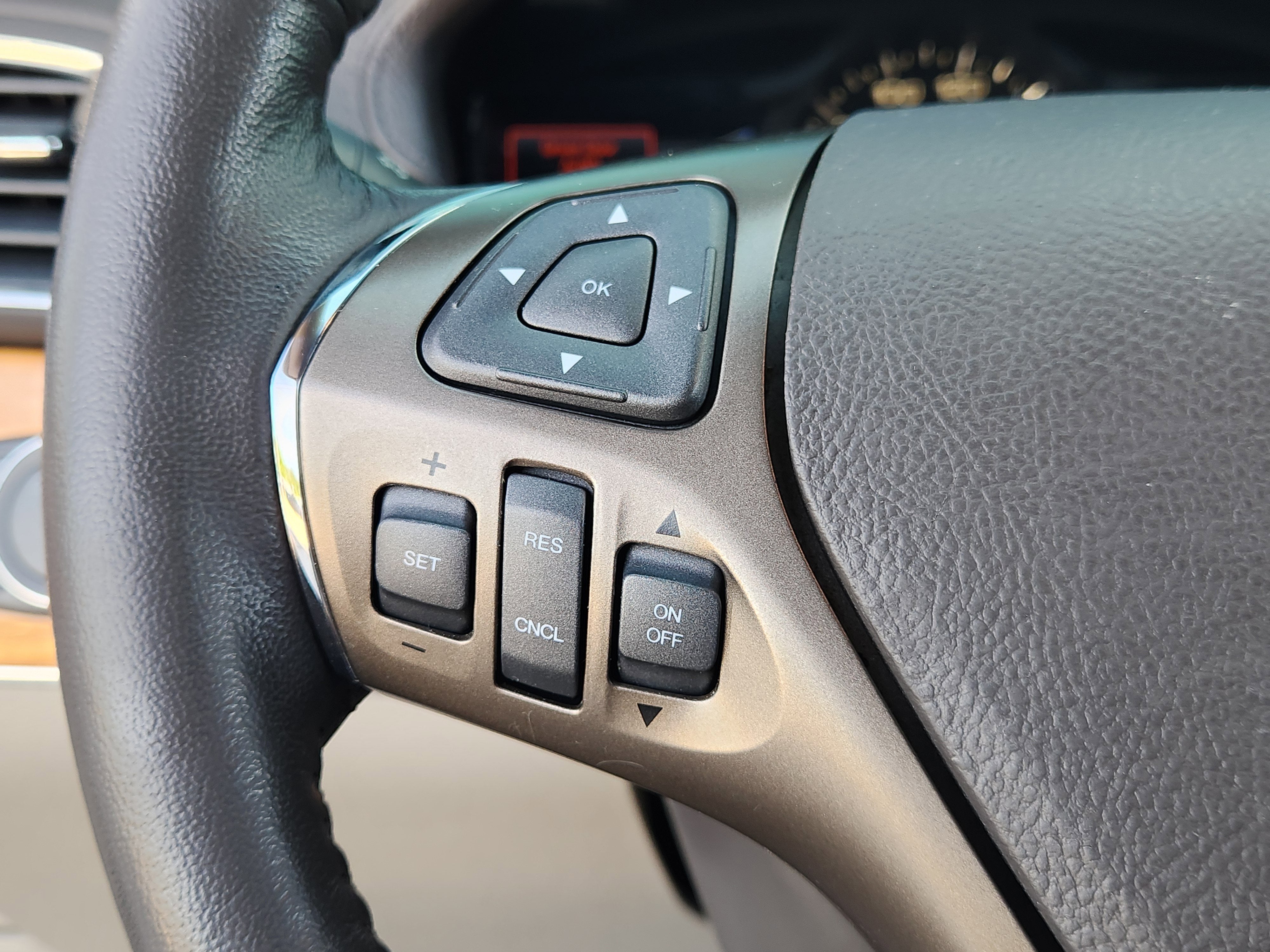 2013 Lincoln MKX Base