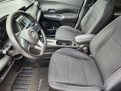 2022 Nissan Kicks SV