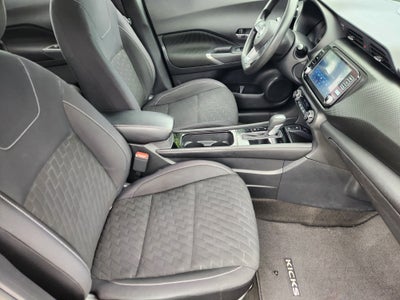 2022 Nissan Kicks SV