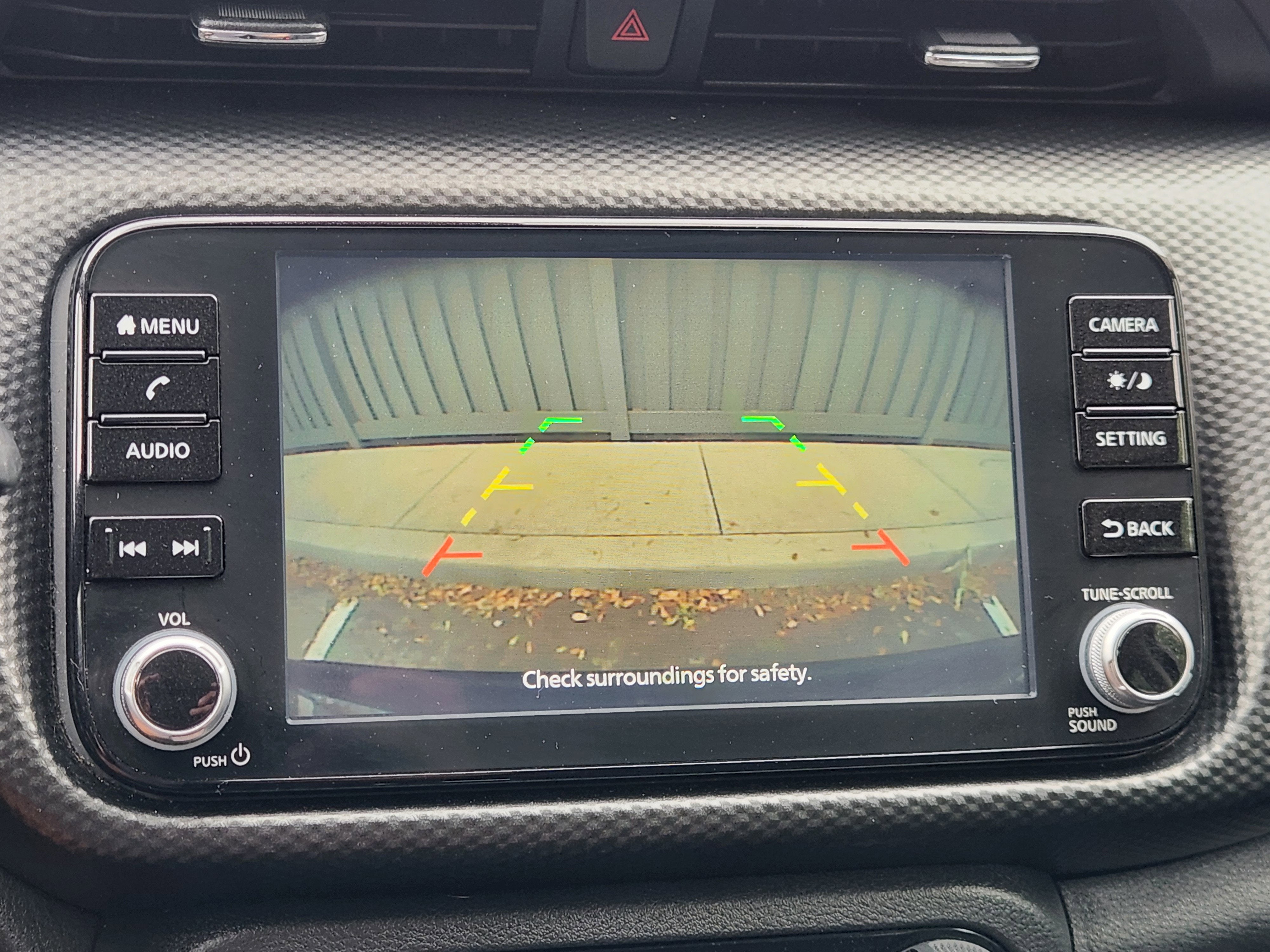 2022 Nissan Kicks SV