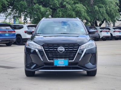 2022 Nissan Kicks SV