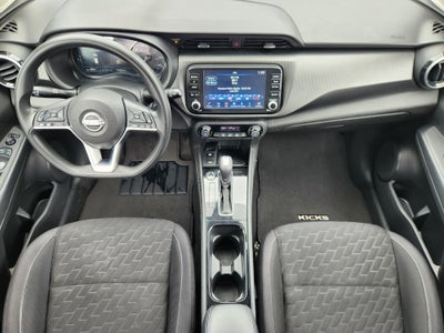 2022 Nissan Kicks SV
