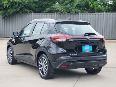 2022 Nissan Kicks SV